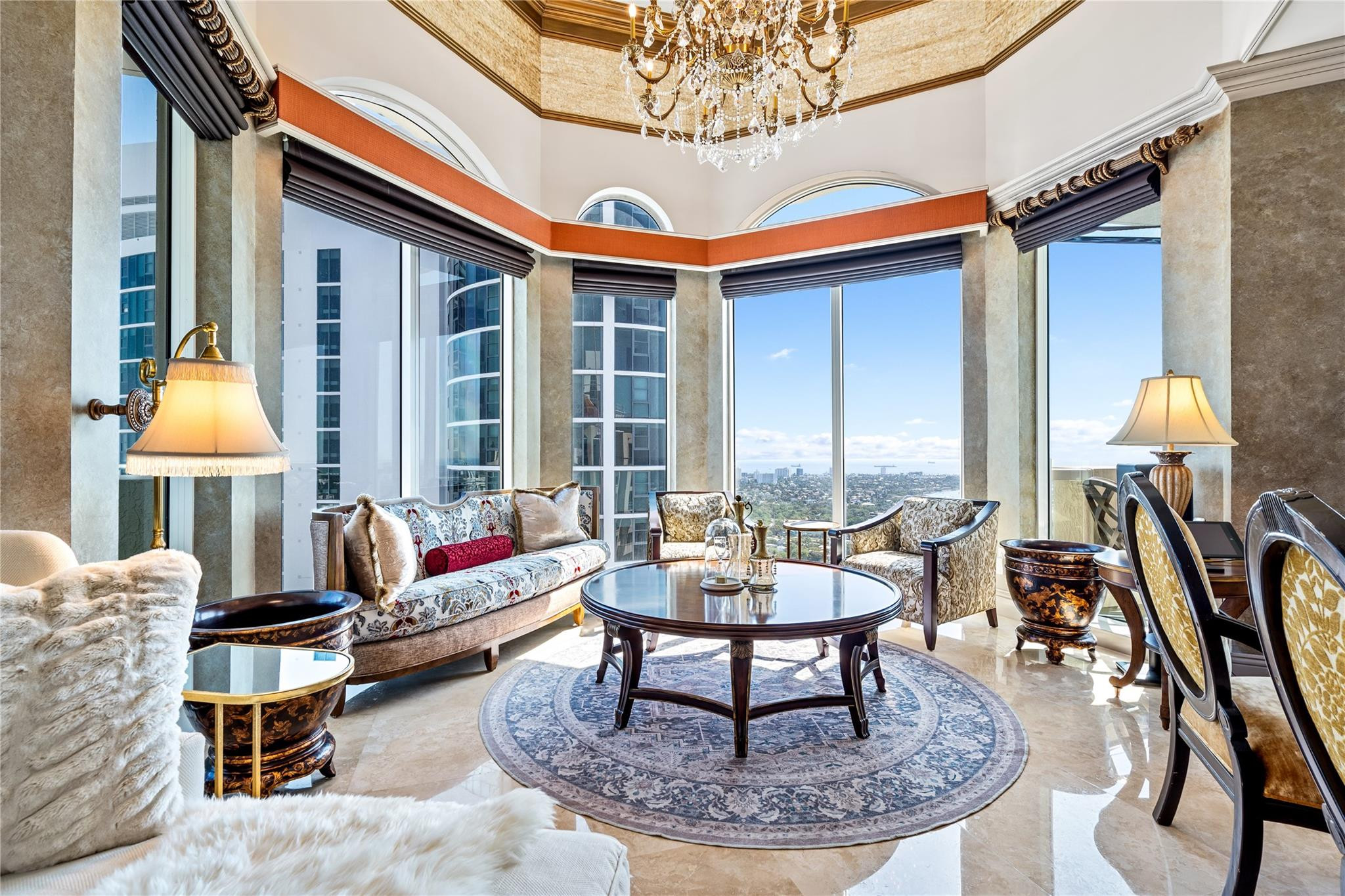 Las Olas Grand - Residential