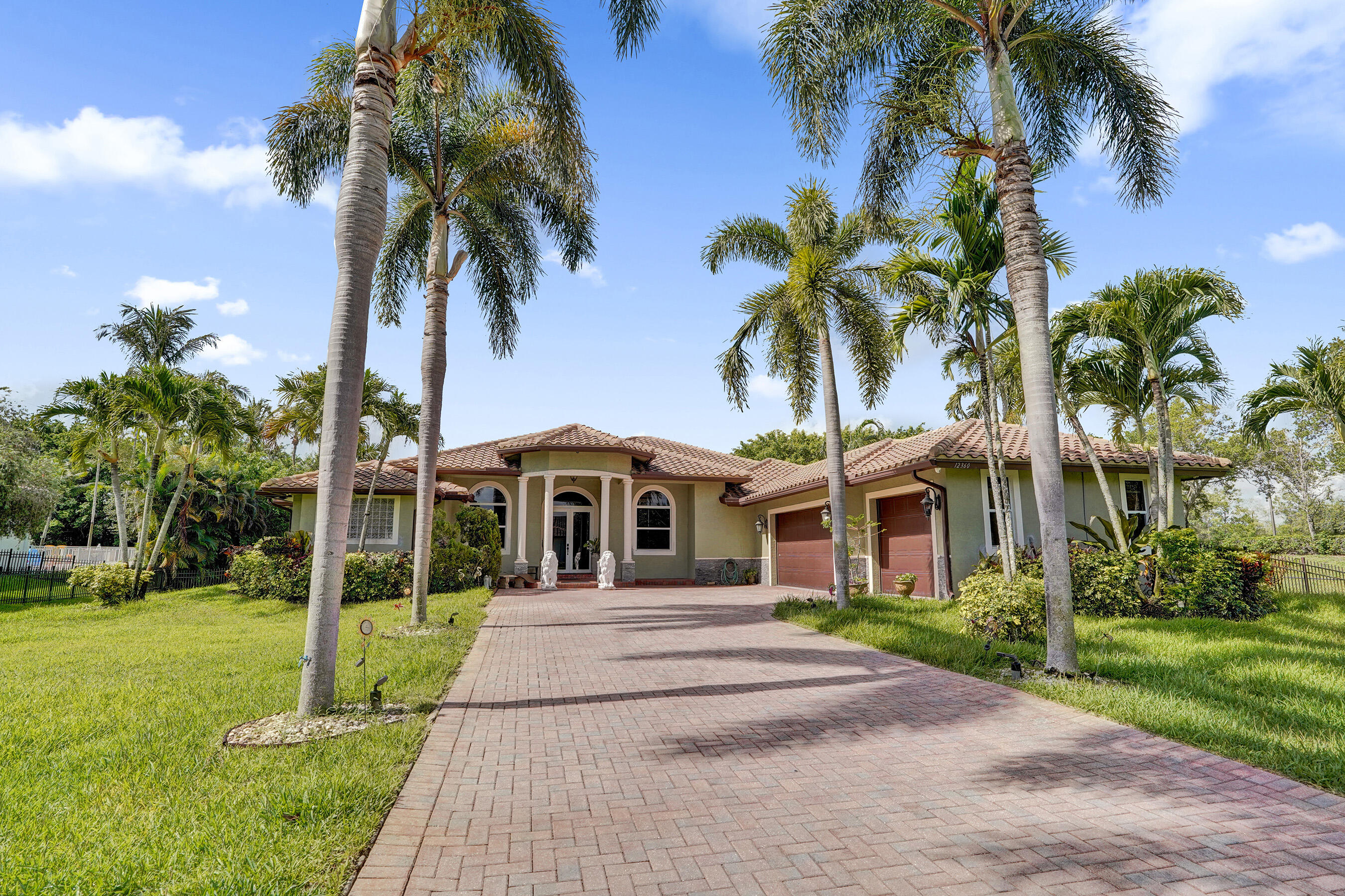 ESTATES OF HIDDEN ACRES - Residential