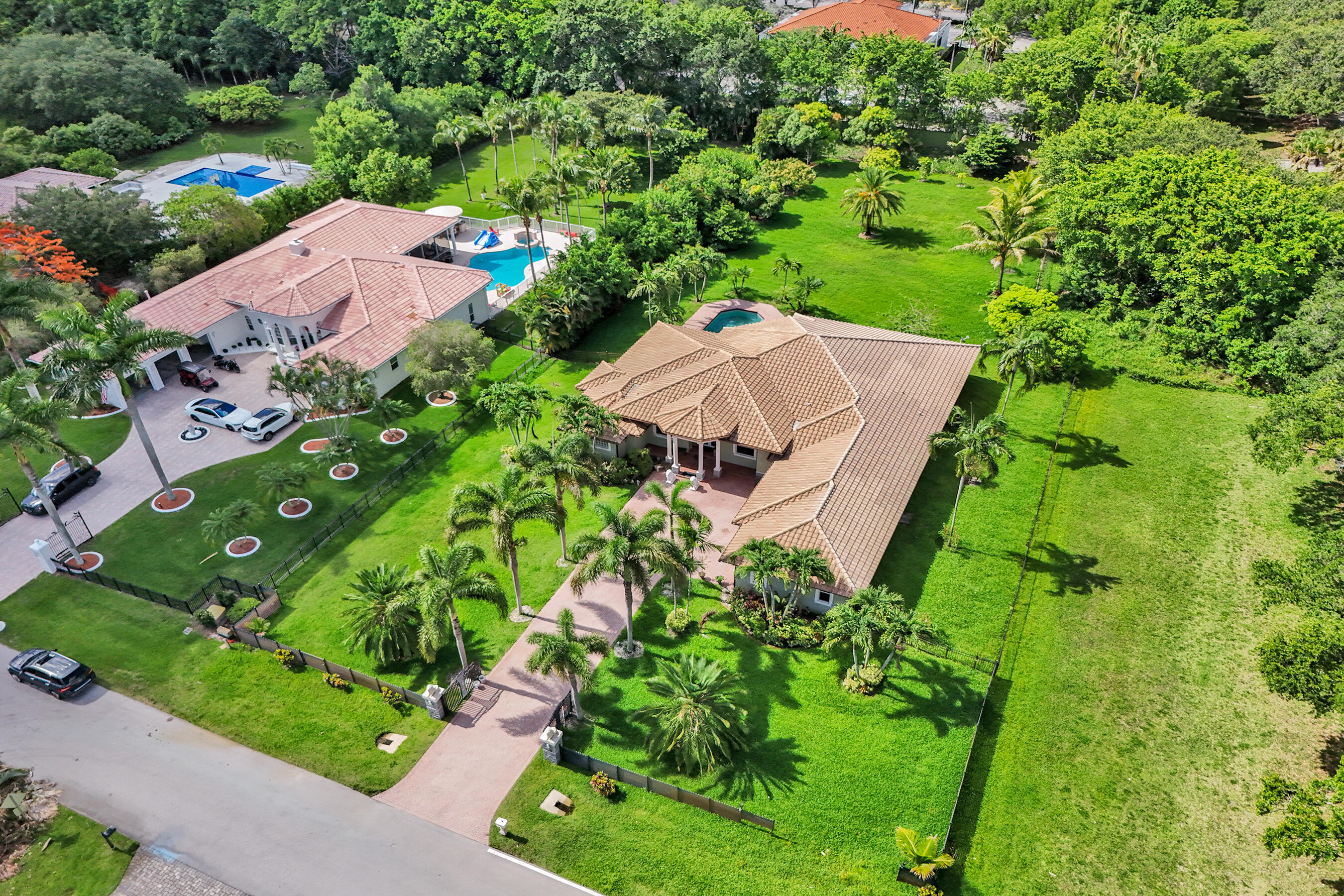 ESTATES OF HIDDEN ACRES - Residential