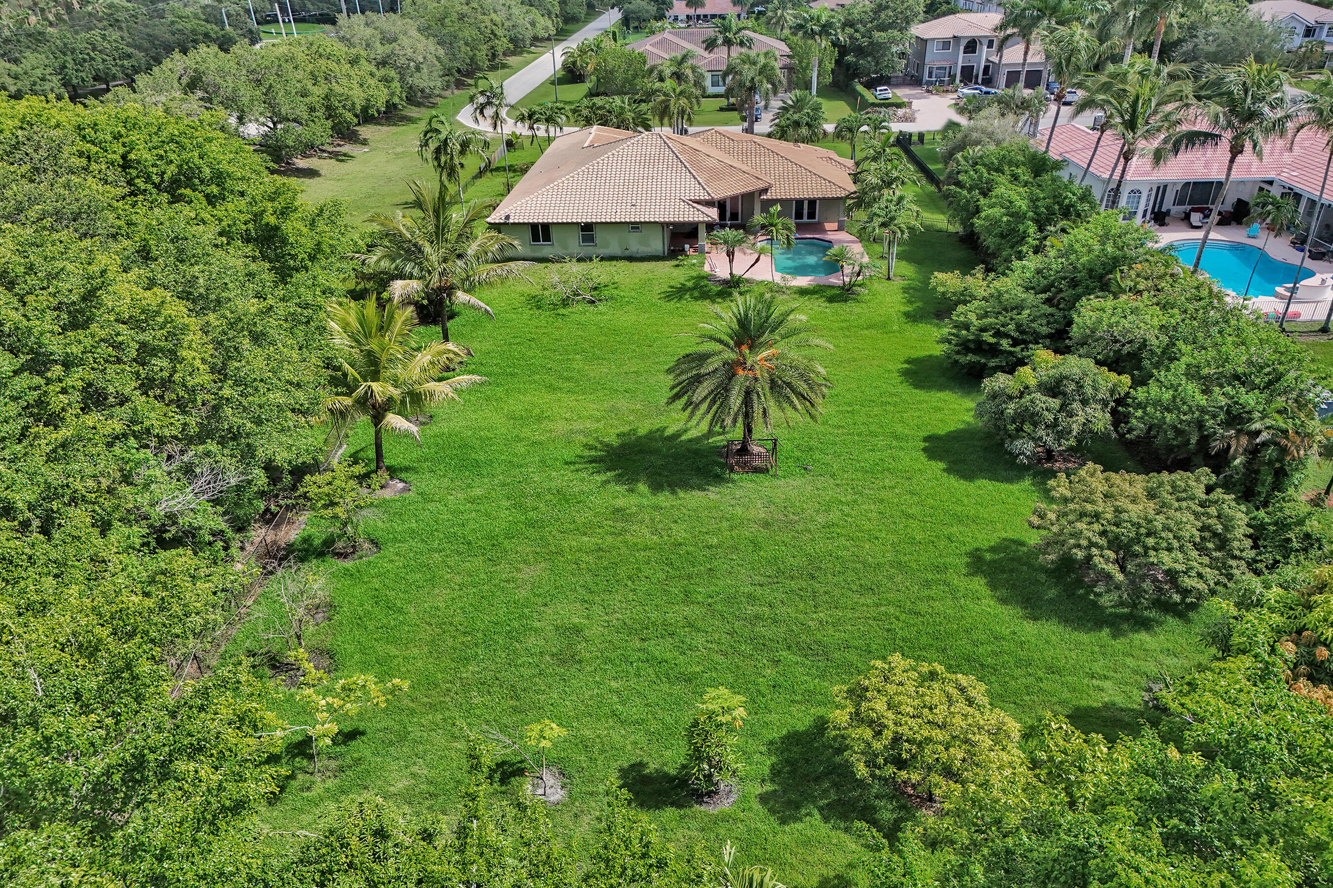 ESTATES OF HIDDEN ACRES - Residential