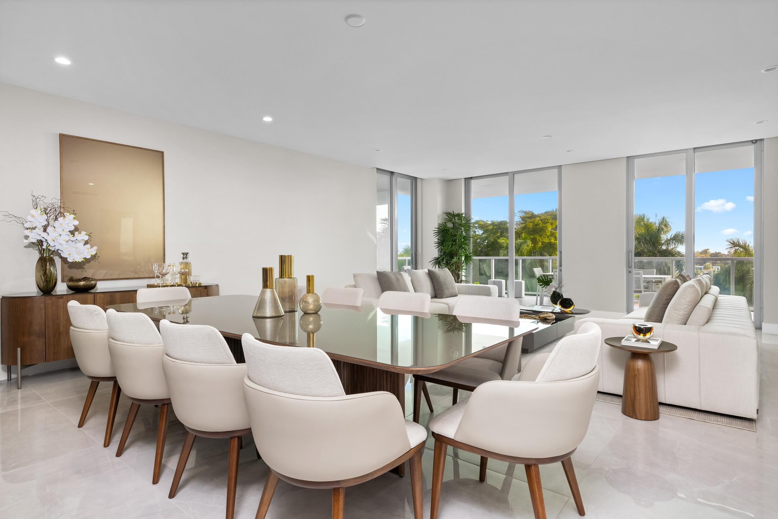 ROYAL PALM RESIDENCES - Residential