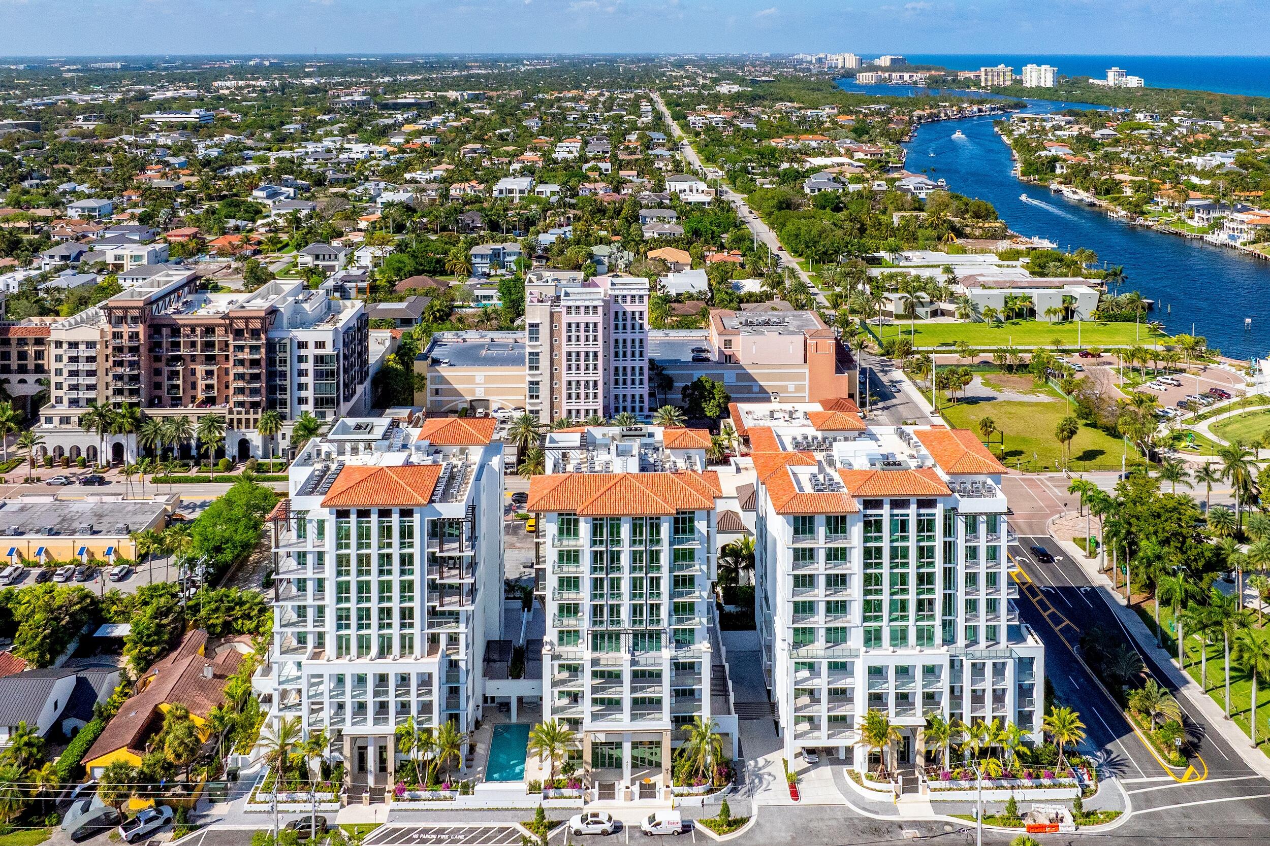 ROYAL PALM RESIDENCES - Residential