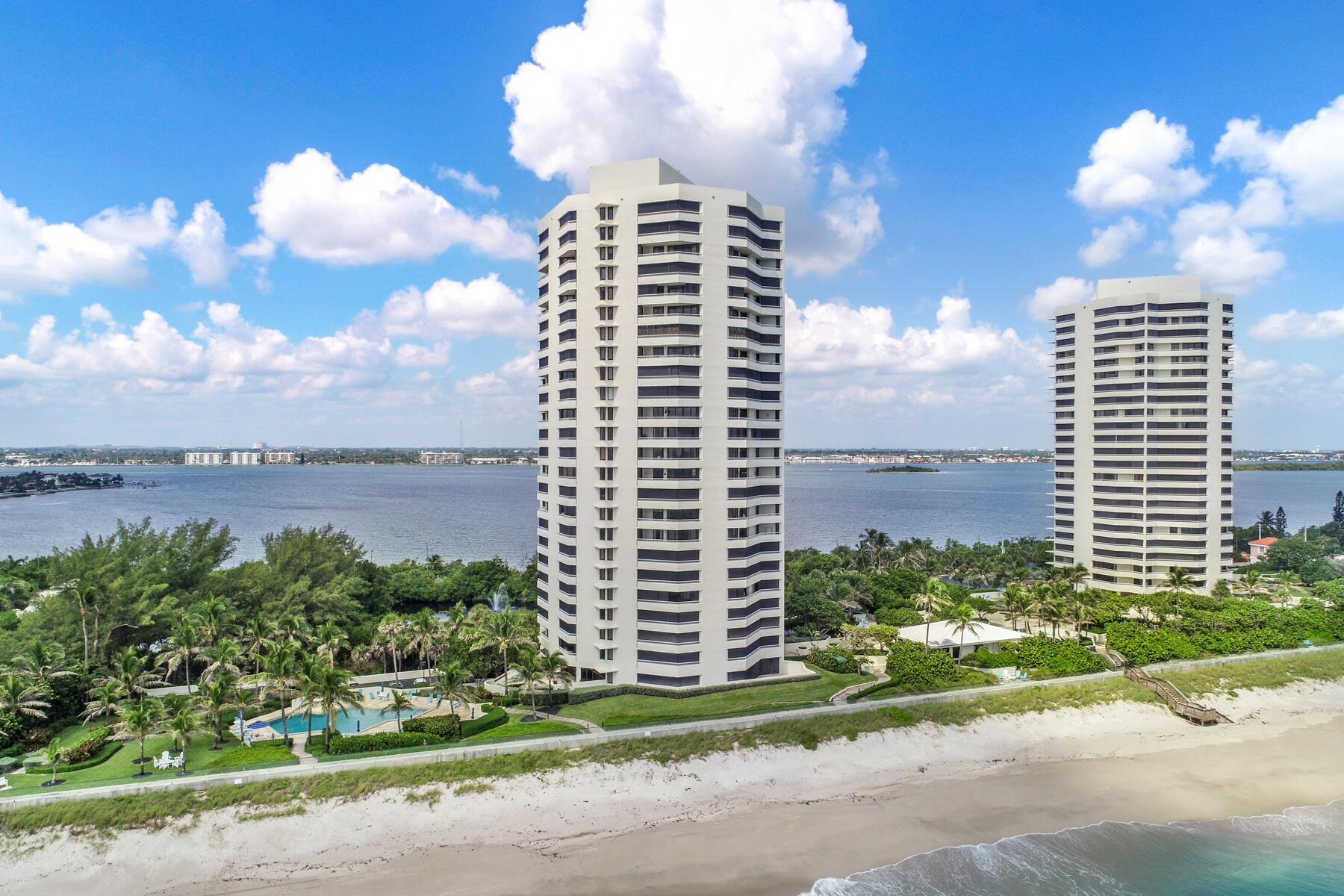 Completely remodeled condo at Seawiinds.  Light, bright, and impeccably maintained.   Highly sought after three bedroom has direct ocean views with views of the beach from south to north.   Building has completed the Structural Integrity requirements for the State of Florida in addition to the Milestone Inspection.  Beautiful tile floors will complement your furniture.  Amenities are exceptional with. two pools, 900' of beachfront, saunas, Jacuzzis, tennis, and pickleball.  Garage parking and ensuite laundry.  Enjoy the best 14 acres on Singer Island
This condo can also be rented furnished.  See the photos to see the furniture that can be moved into the condo.