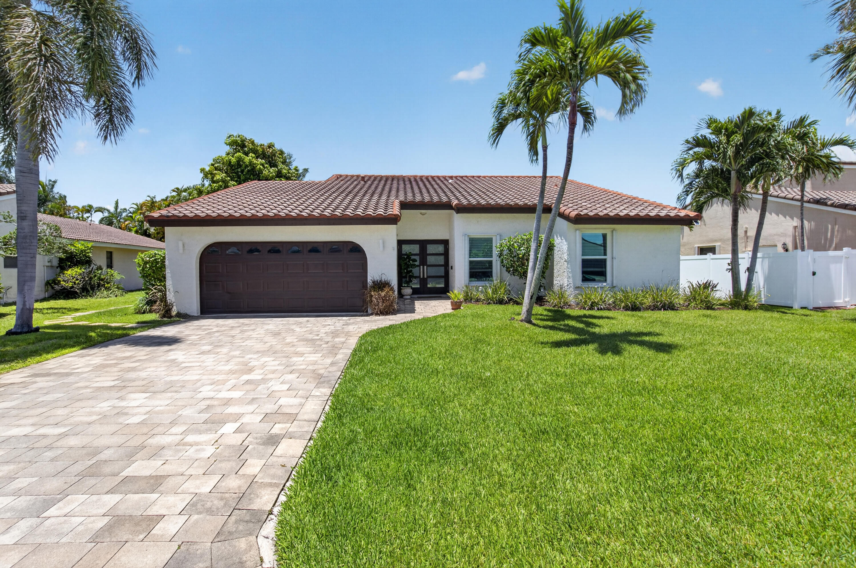 BOCA LAKE ESTATES - Residential
