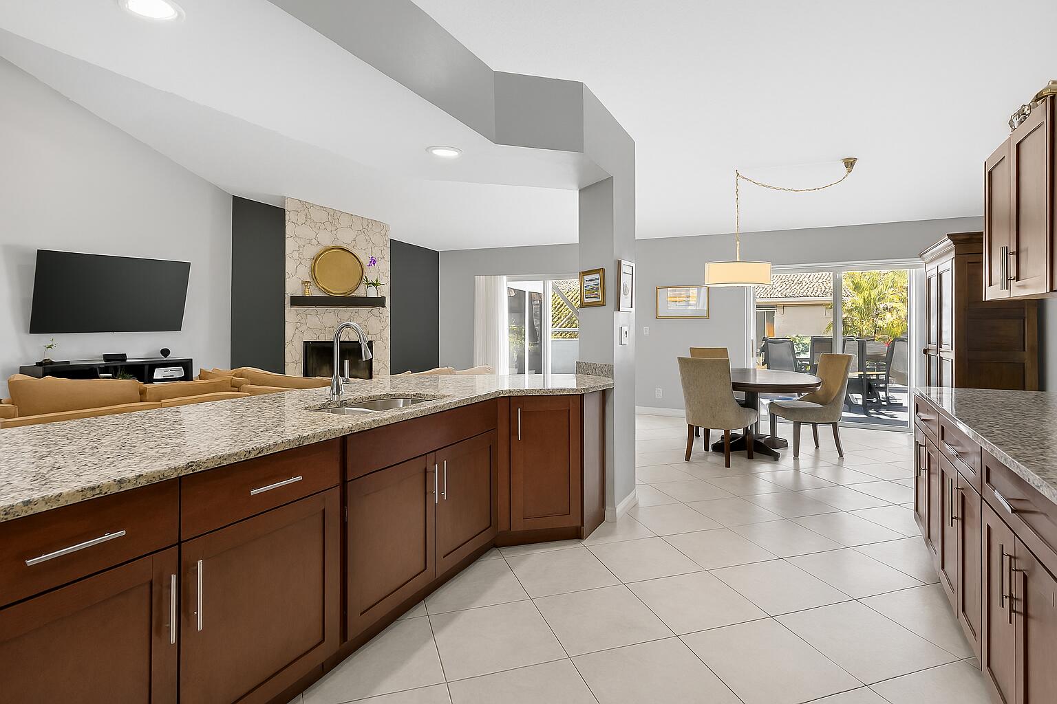 BOCA LAKE ESTATES - Residential
