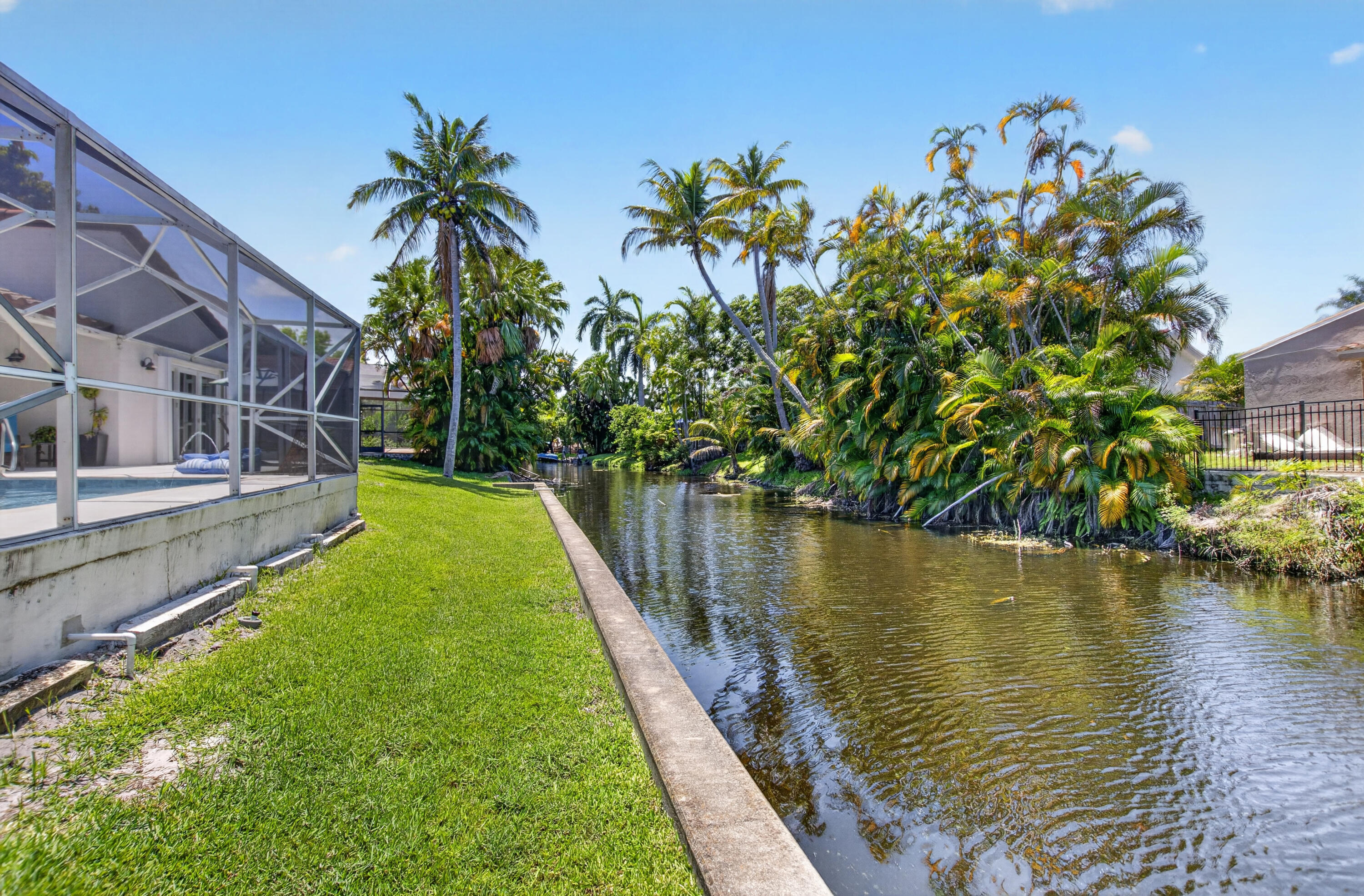 BOCA LAKE ESTATES - Residential