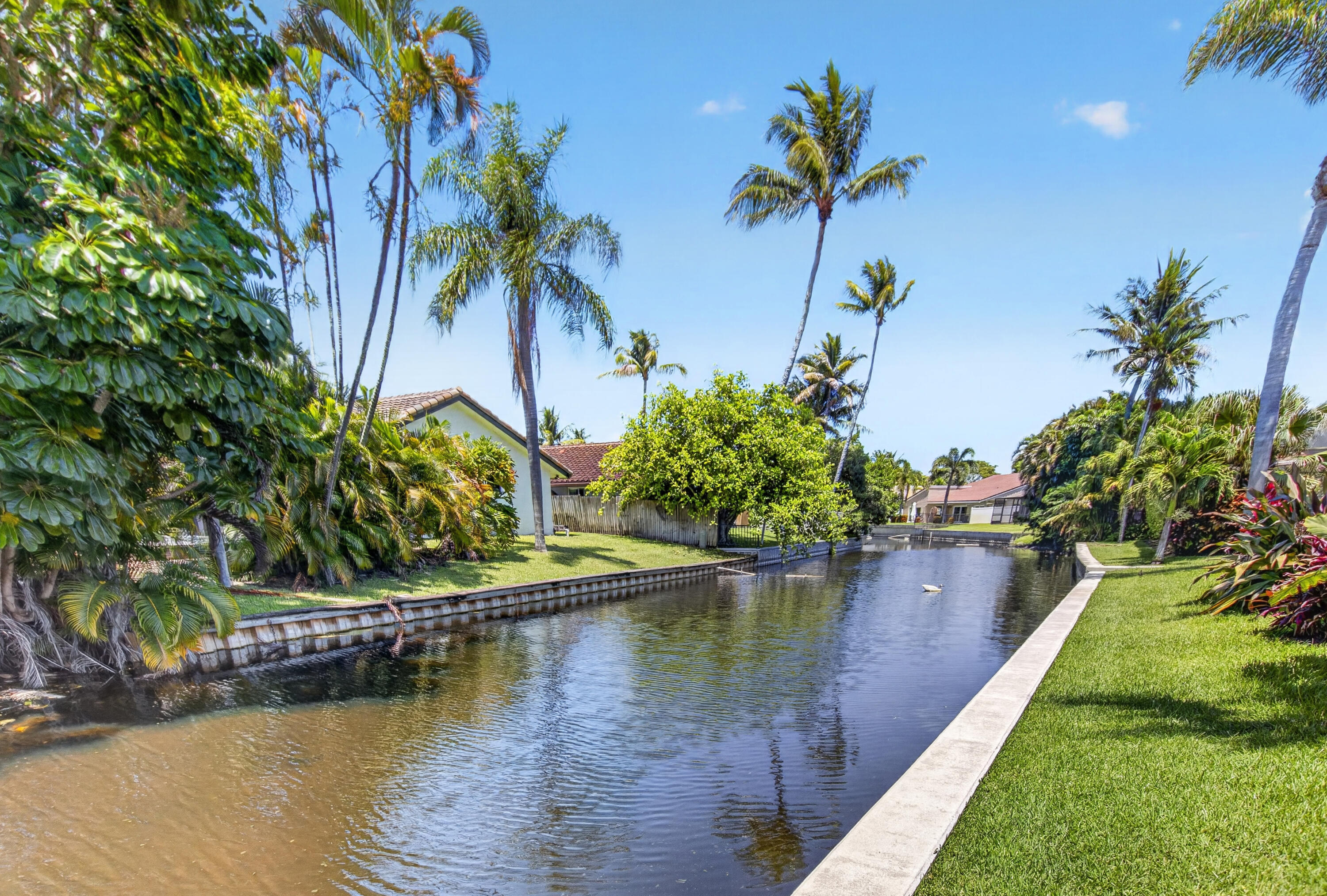 BOCA LAKE ESTATES - Residential