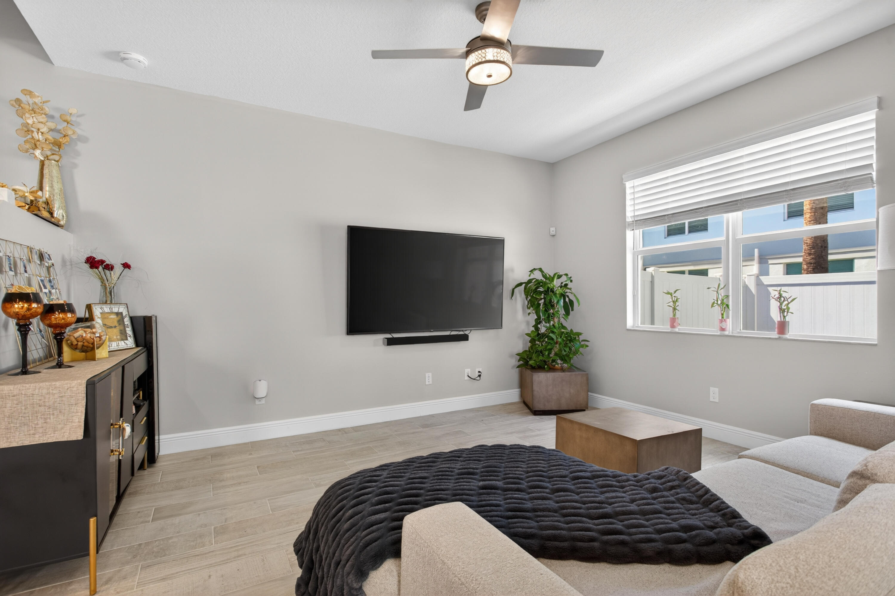 DEERFIELD CROSSING - Residential