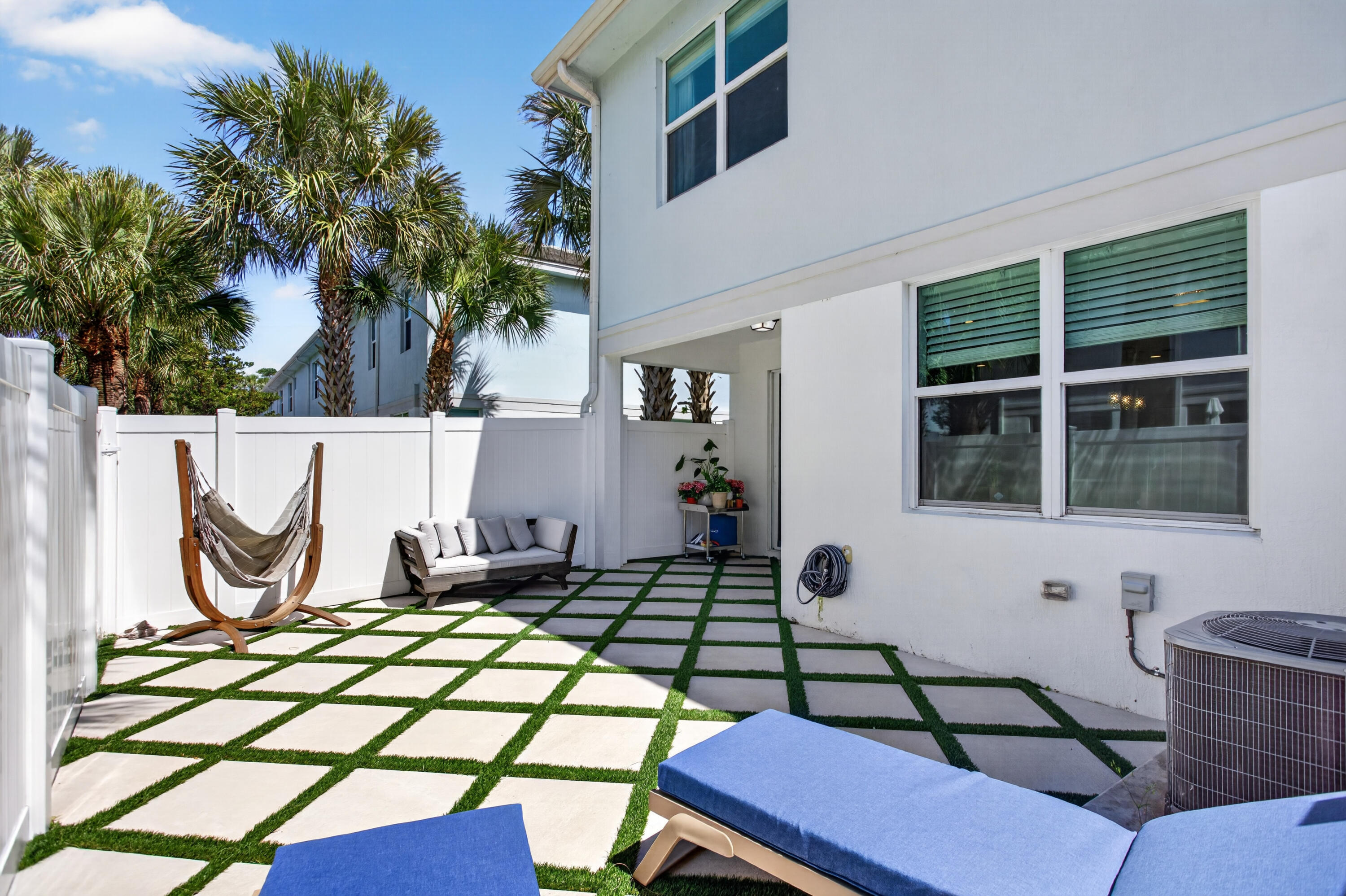 DEERFIELD CROSSING - Residential
