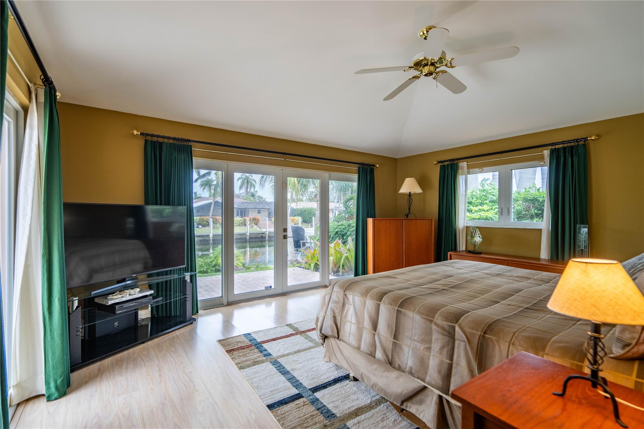 Hillsboro Harbor - Residential