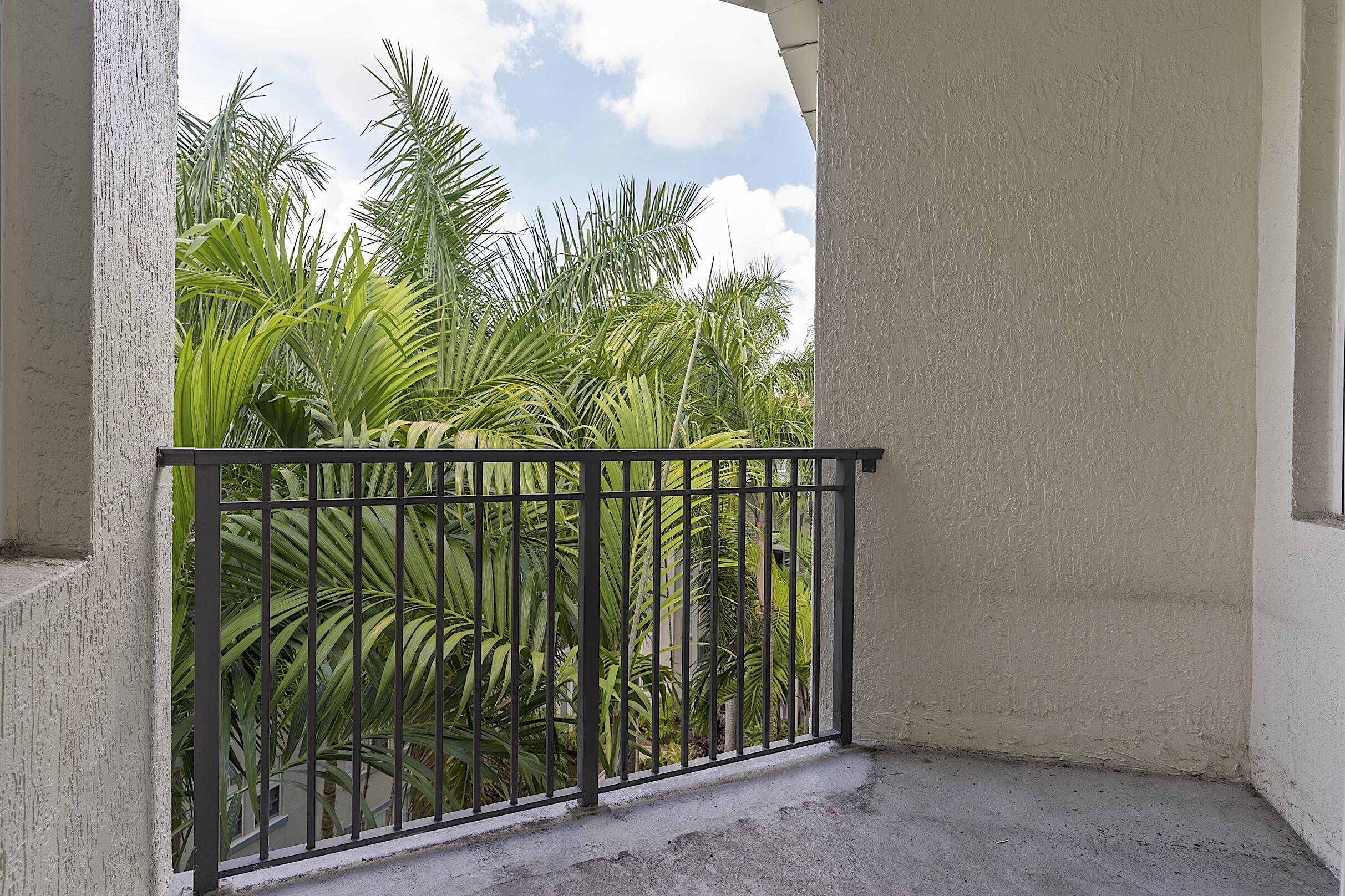 SOLE AT FORT LAUDERDALE CONDO - Residential Lease
