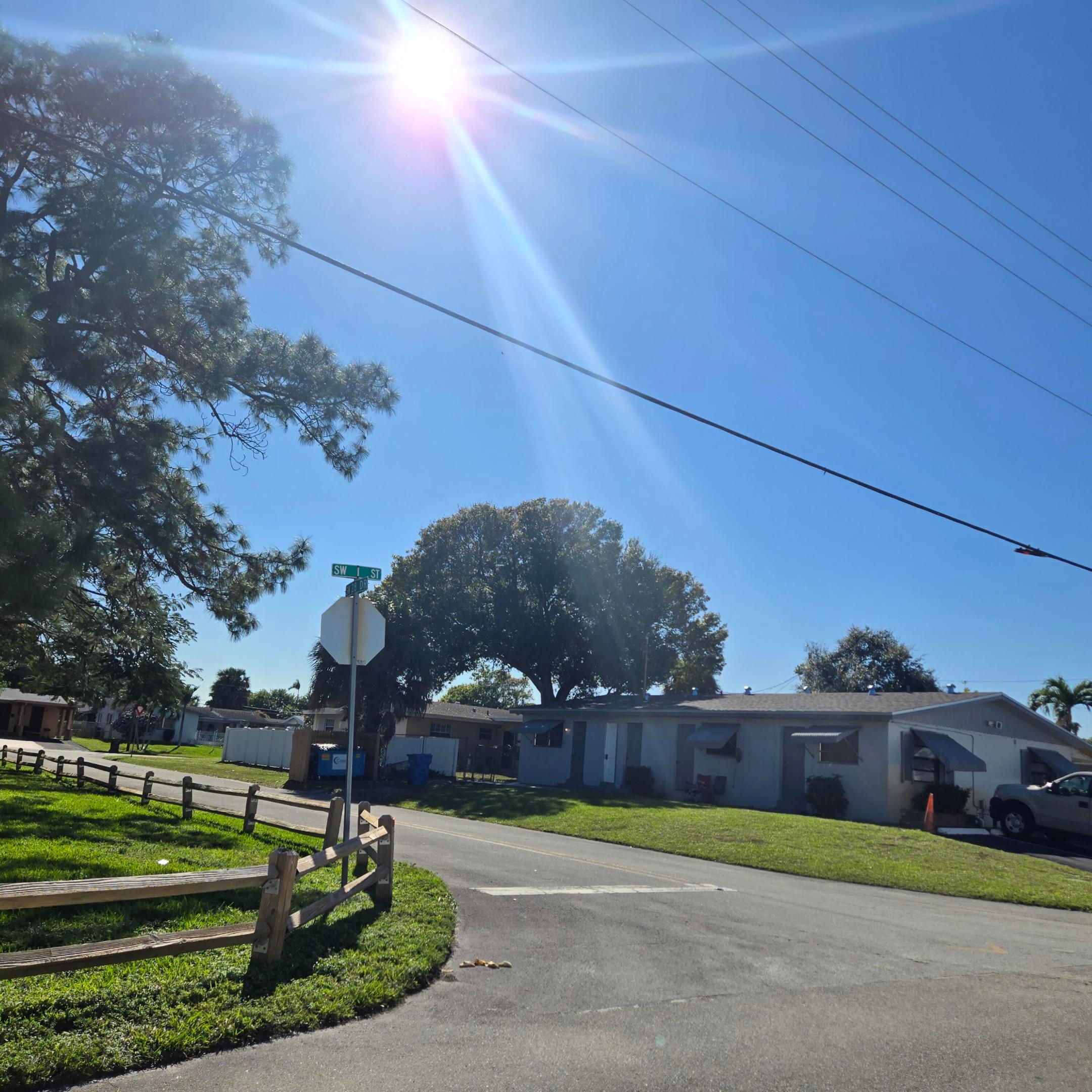 Water included! Well located 1 bedroom in Fort Lauderdale. Just 2 minutes drive to I95 off of Broward Blvd.  First and Security. No more than 2 occupants allowed.  No pets 1 parking space.