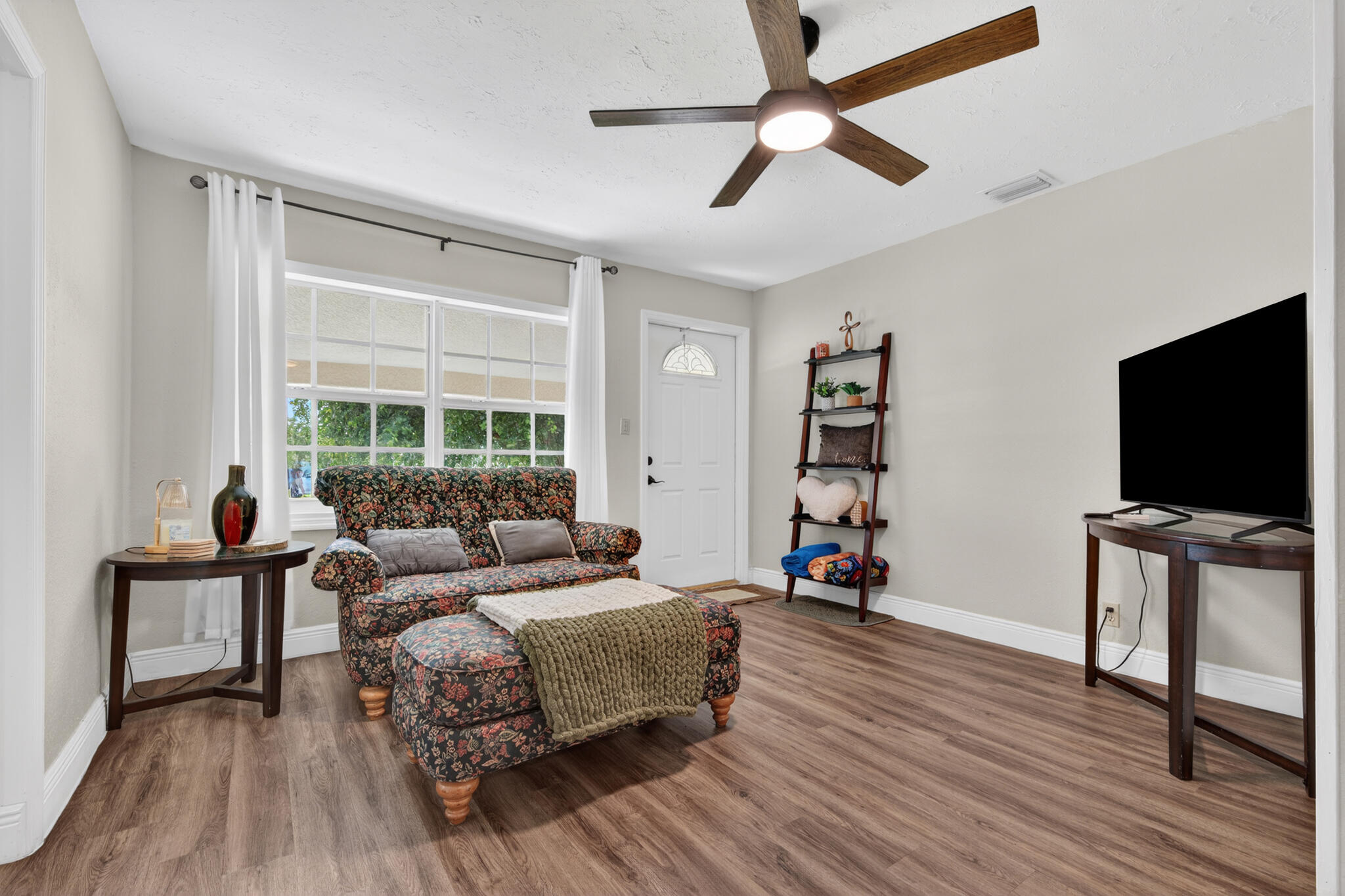 GOODBREADS - Residential