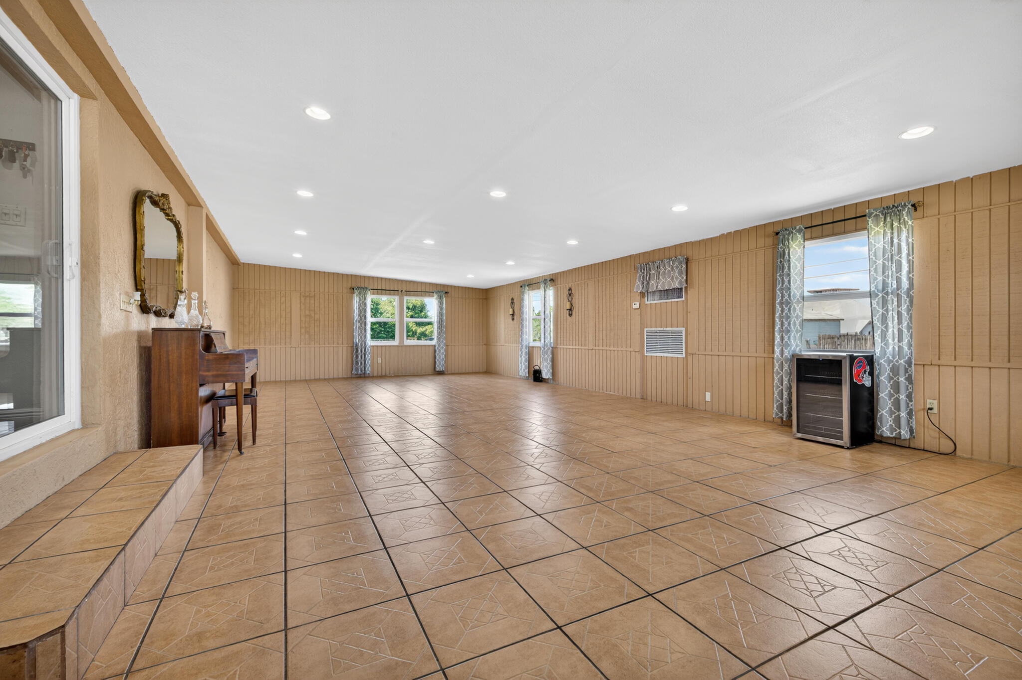 GOODBREADS - Residential