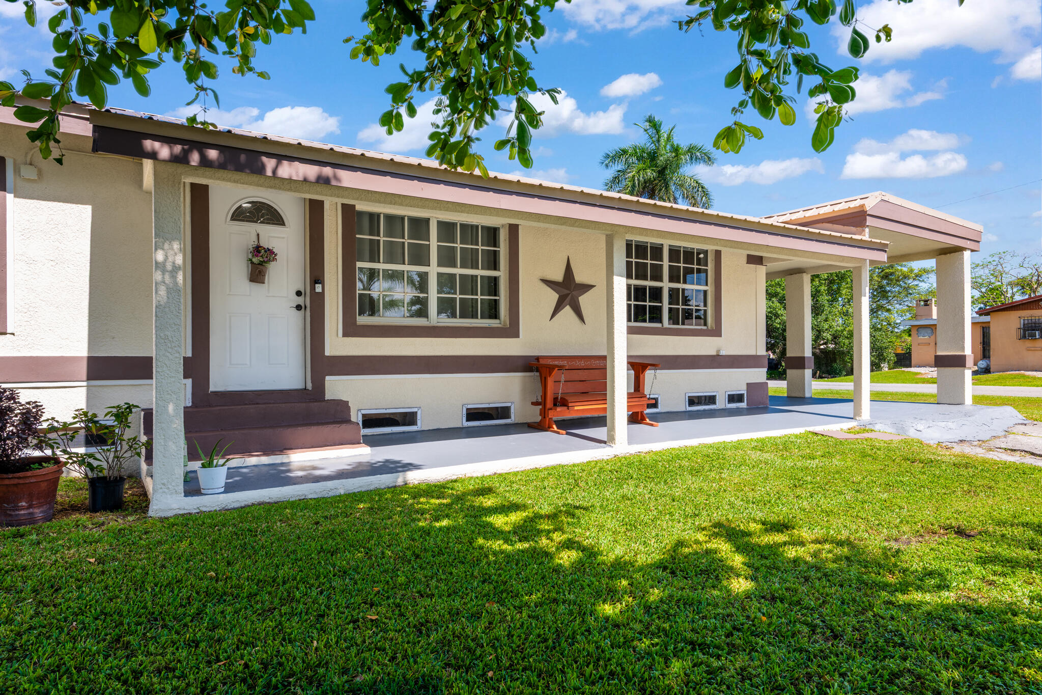 GOODBREADS - Residential