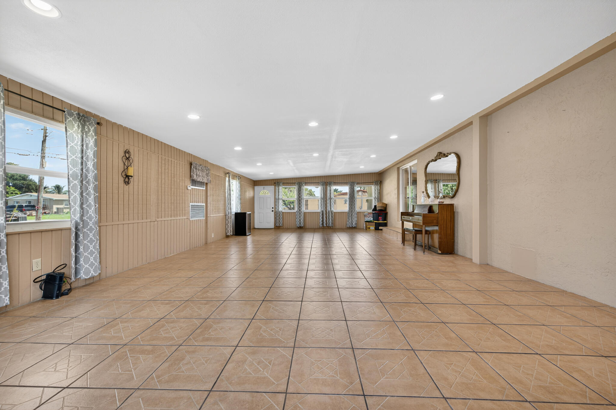 GOODBREADS - Residential