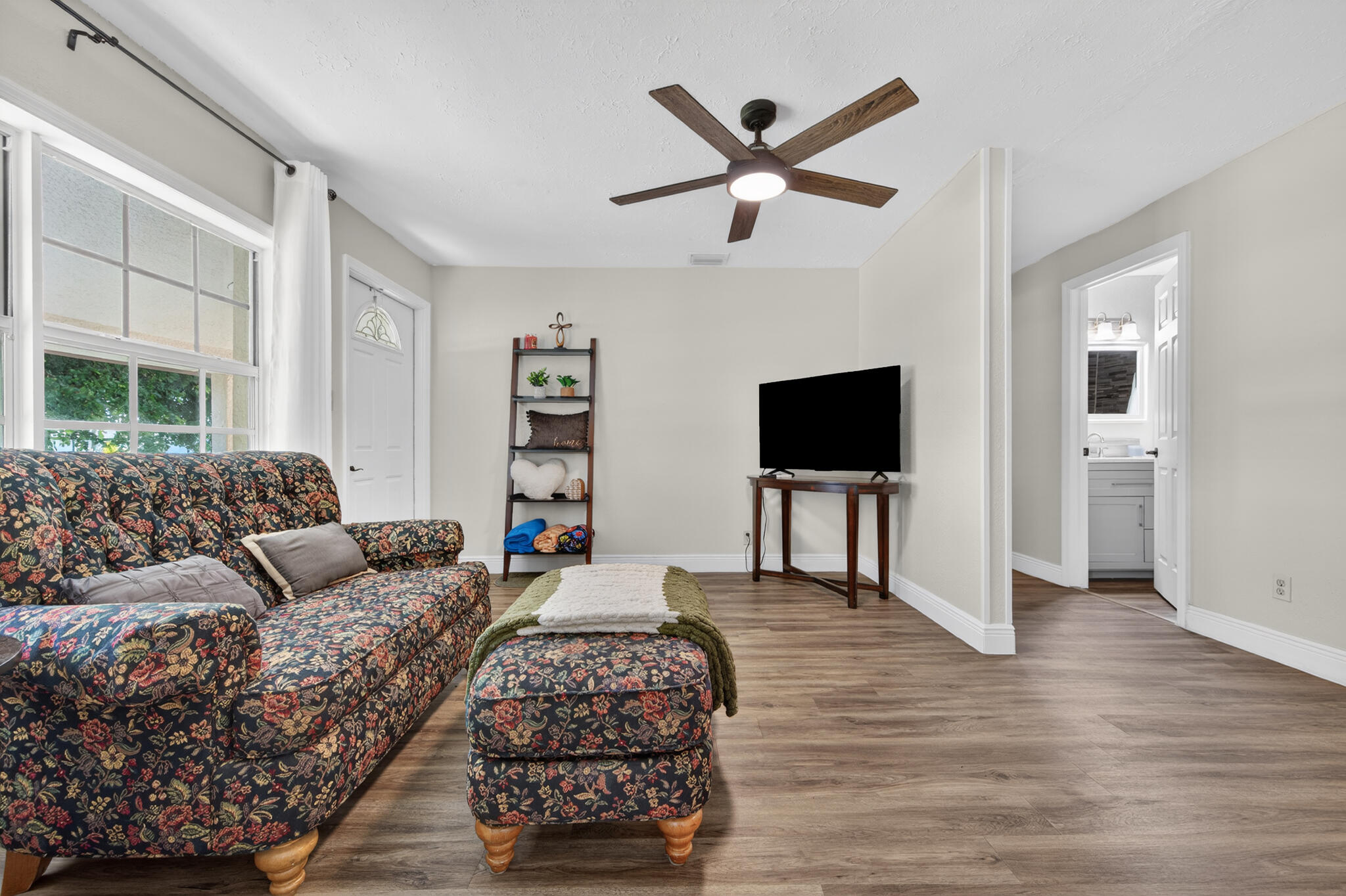 GOODBREADS - Residential