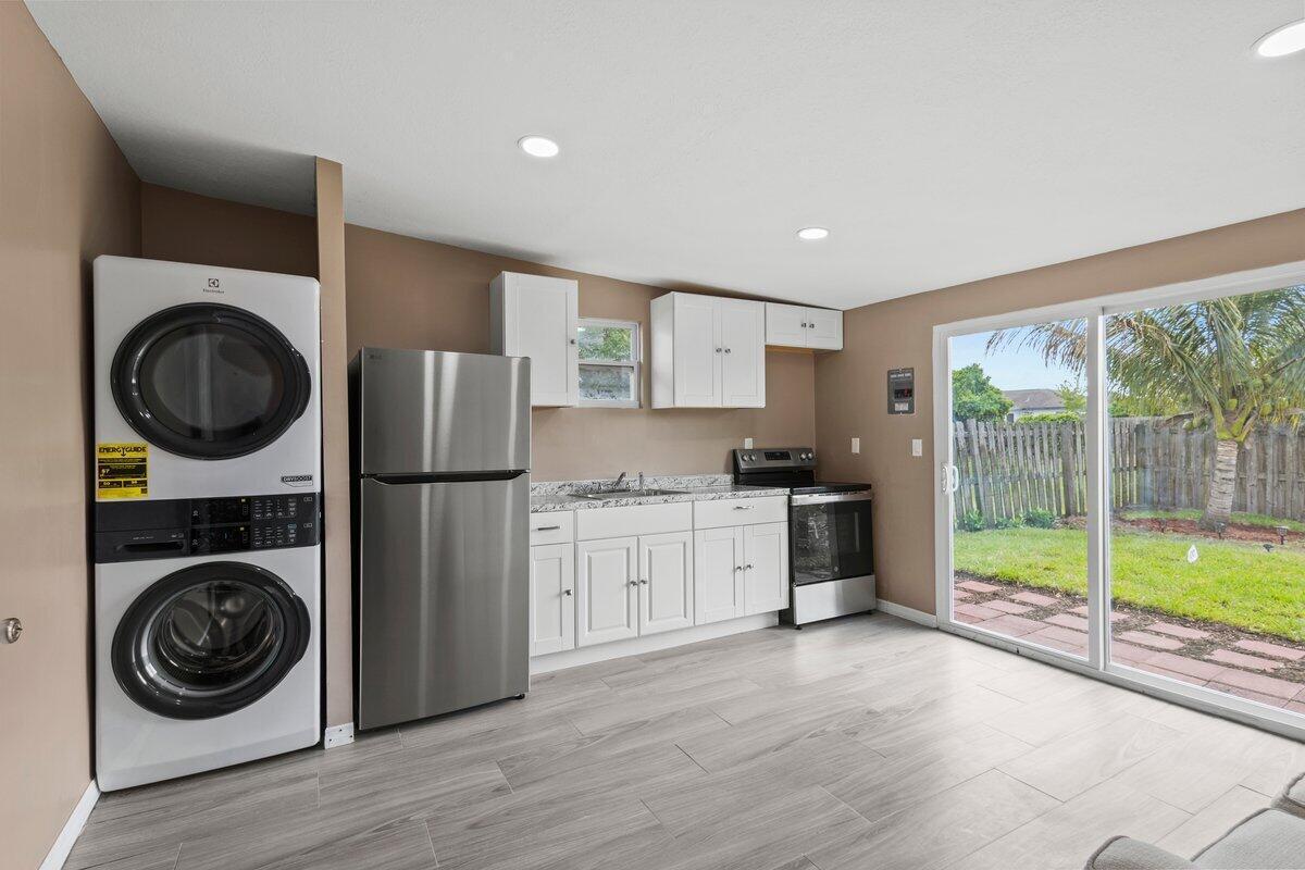 PORT ST LUCIE SECTION  34 - Residential Lease
