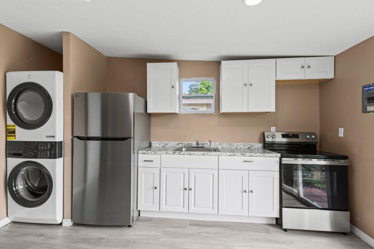 PORT ST LUCIE SECTION  34 - Residential Lease