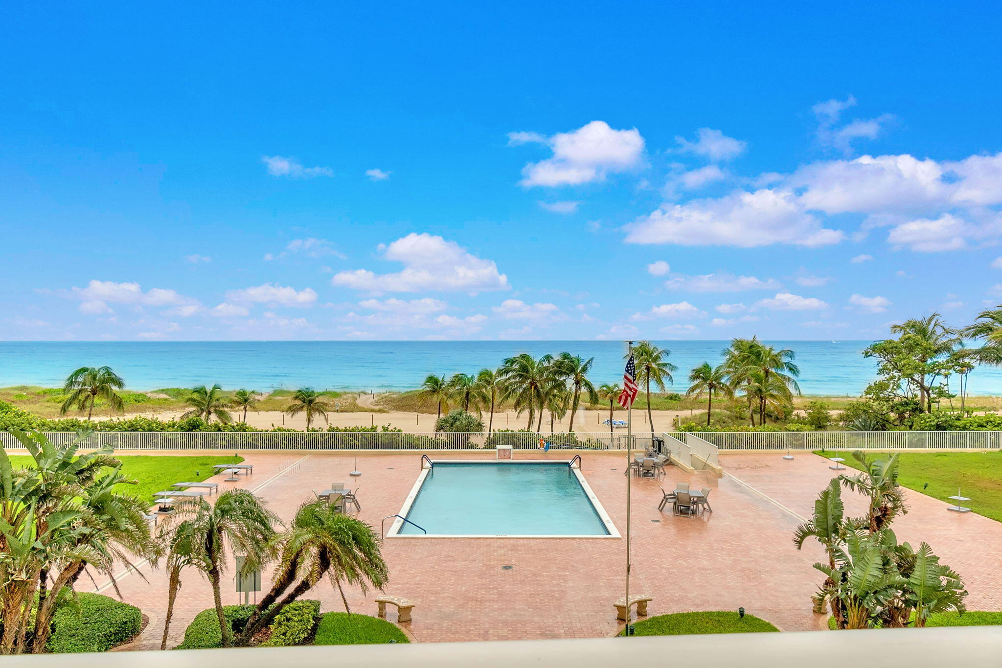 ADMIRALTY TOWERS CONDOMINIUM - Residential