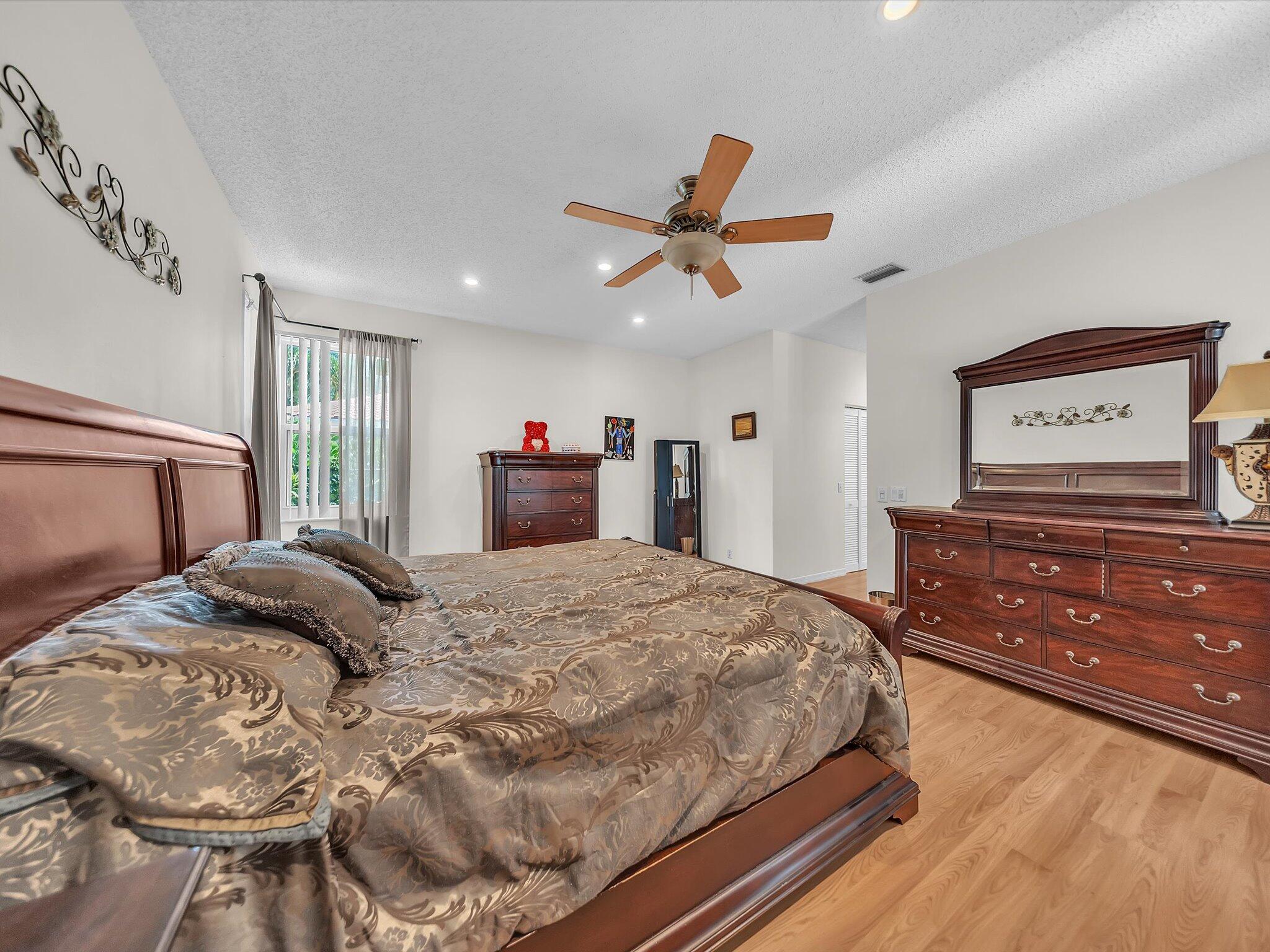 PARKWOOD IX - Residential