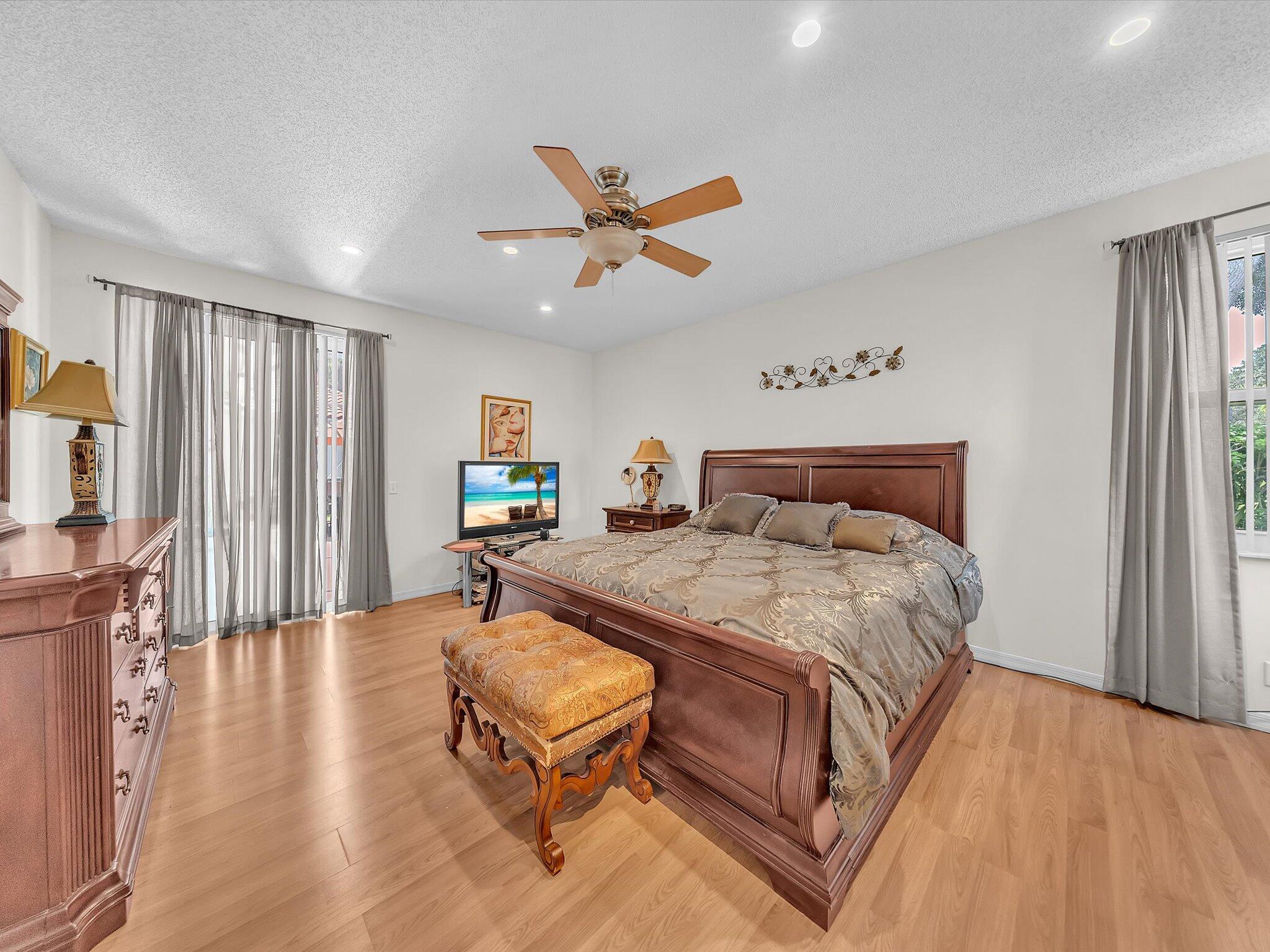 PARKWOOD IX - Residential