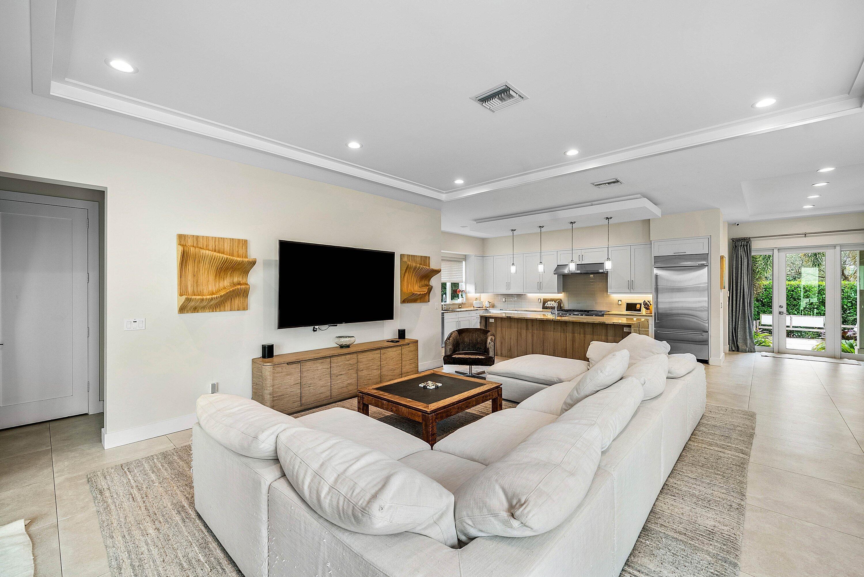 GULFSTREAM ESTATES 2 - Residential Lease