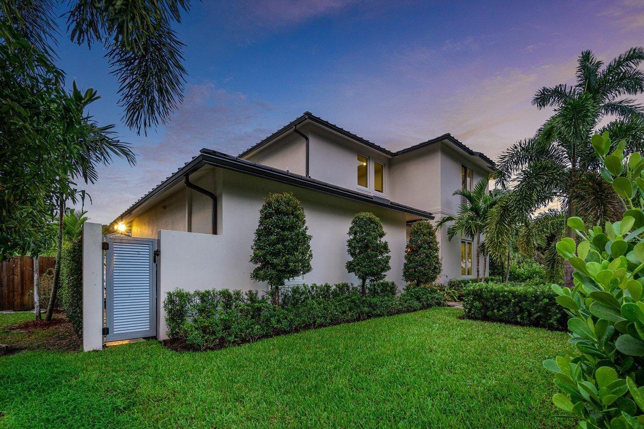 GULFSTREAM ESTATES 2 - Residential Lease