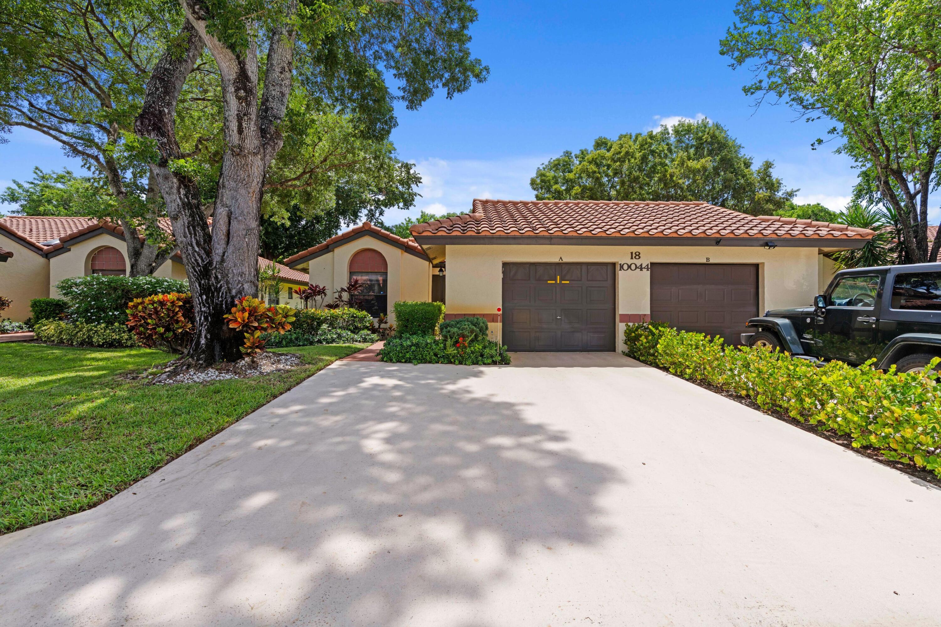 PALM CHASE LAKES CONDO - Residential