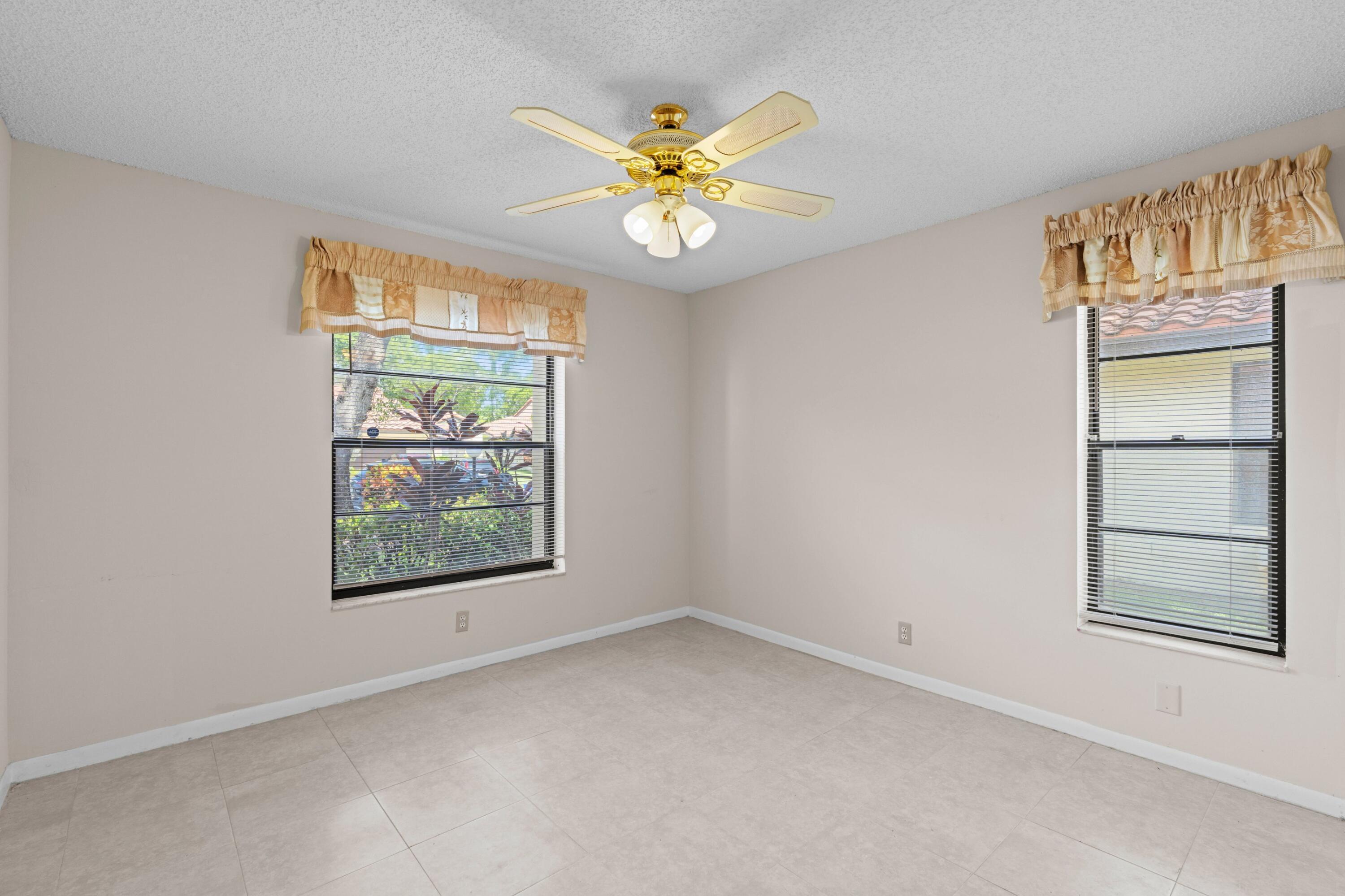 PALM CHASE LAKES CONDO - Residential