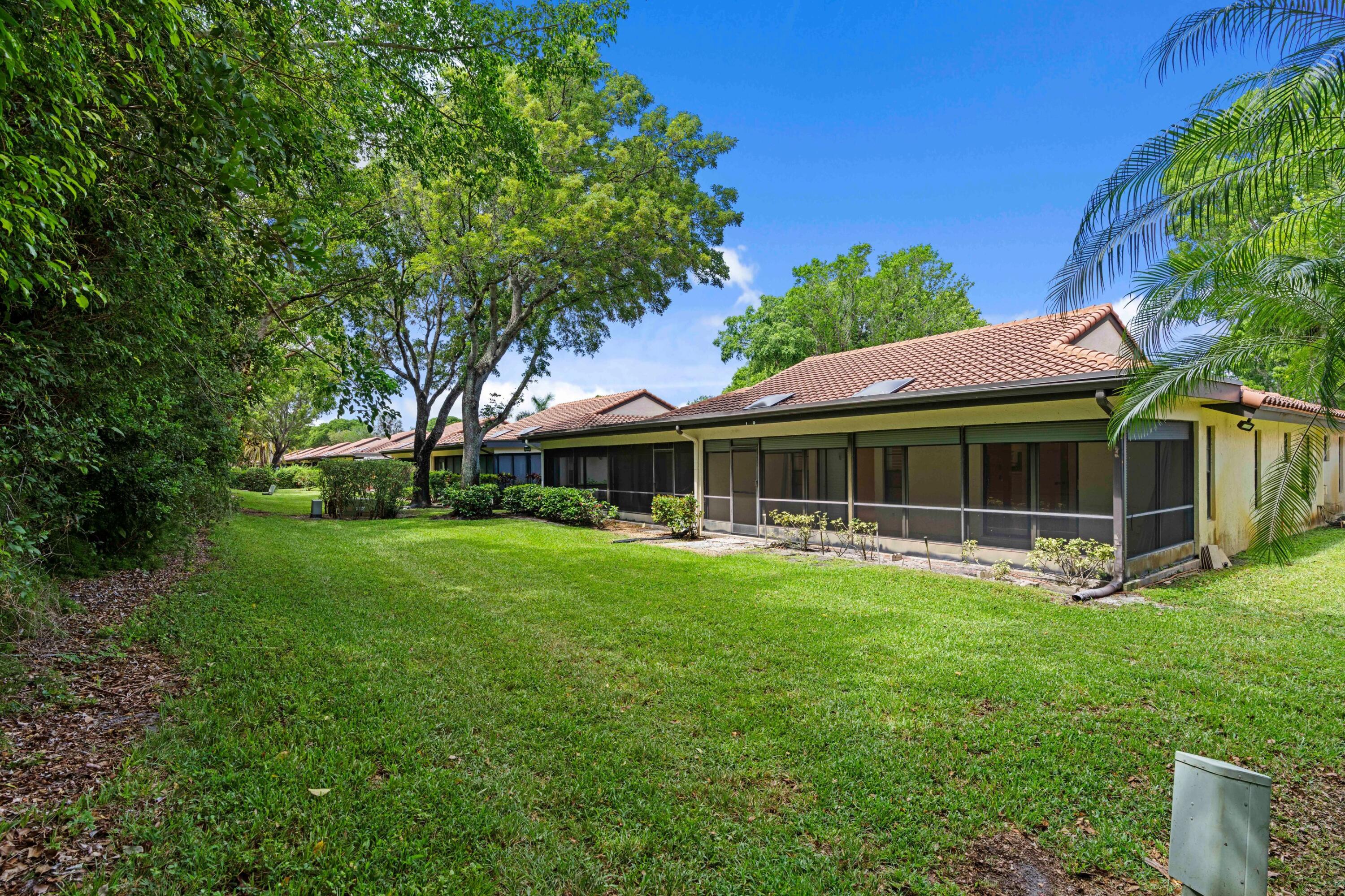 PALM CHASE LAKES CONDO - Residential
