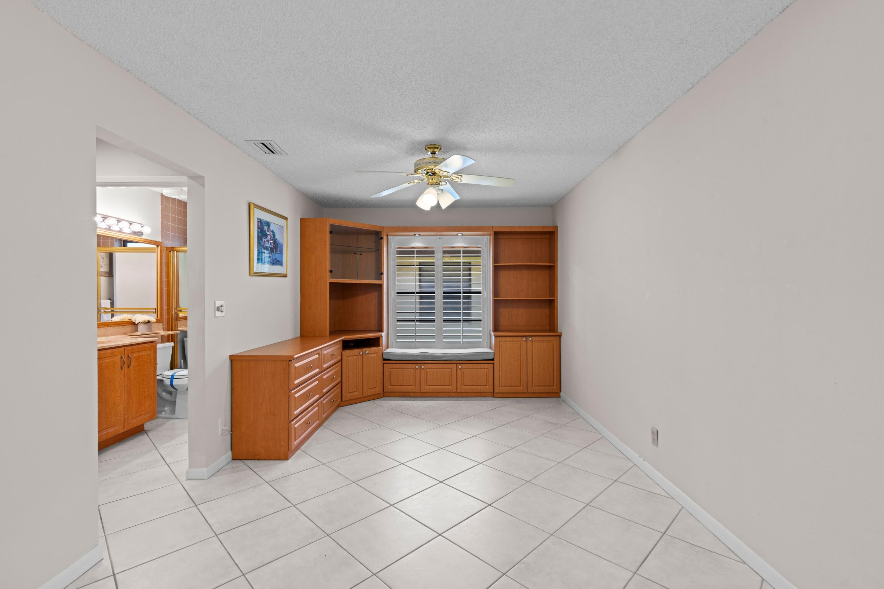PALM CHASE LAKES CONDO - Residential
