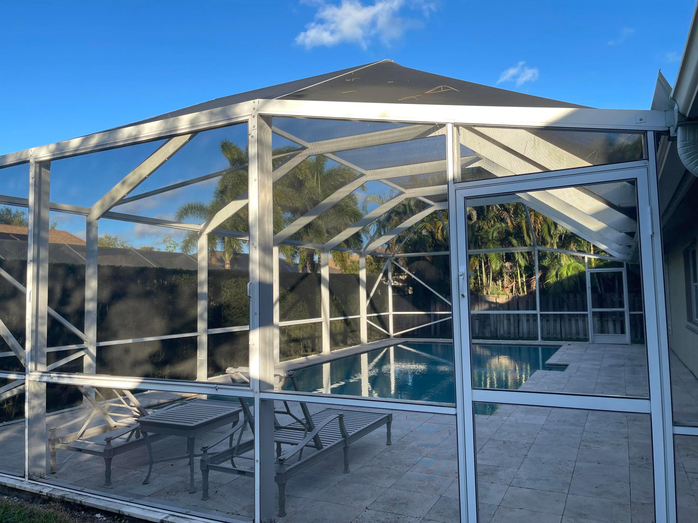 GREENVIEW SHORES 2 OF WELLINGTON - Residential