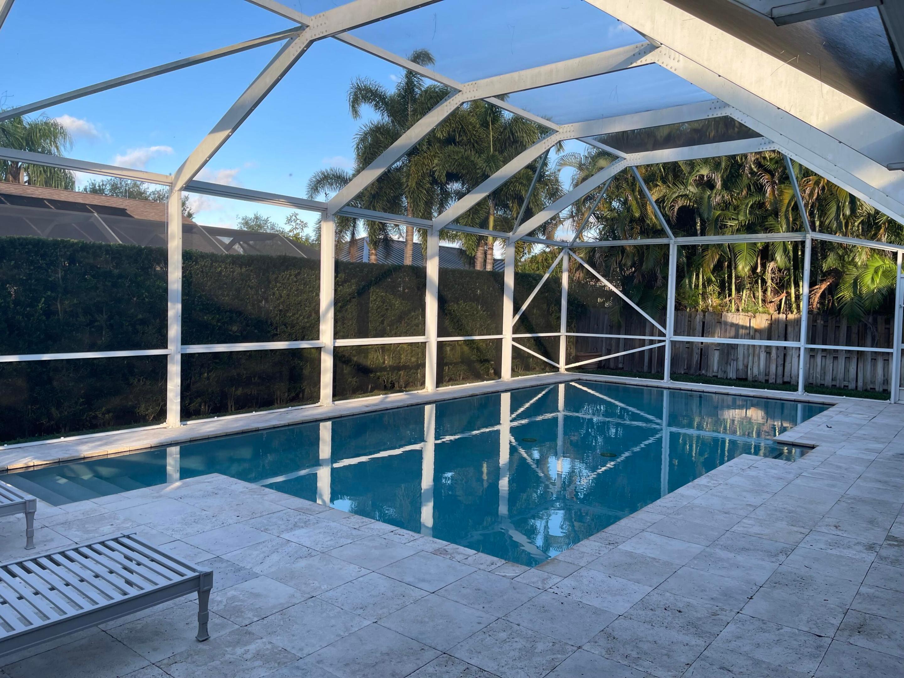 GREENVIEW SHORES 2 OF WELLINGTON - Residential