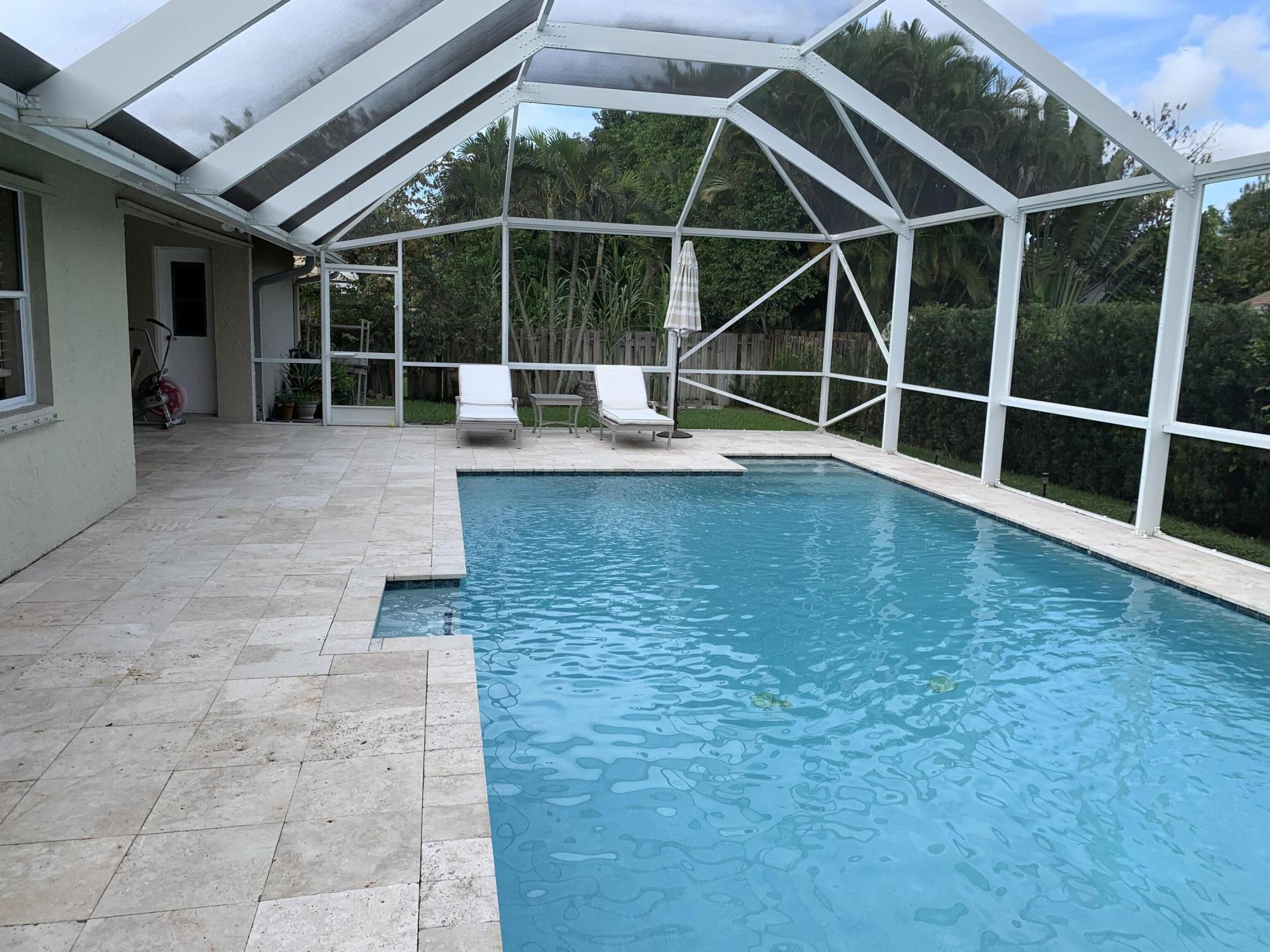 GREENVIEW SHORES 2 OF WELLINGTON - Residential