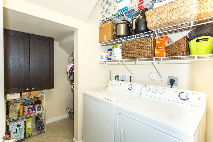 WELLINGTON PARC - Residential Lease