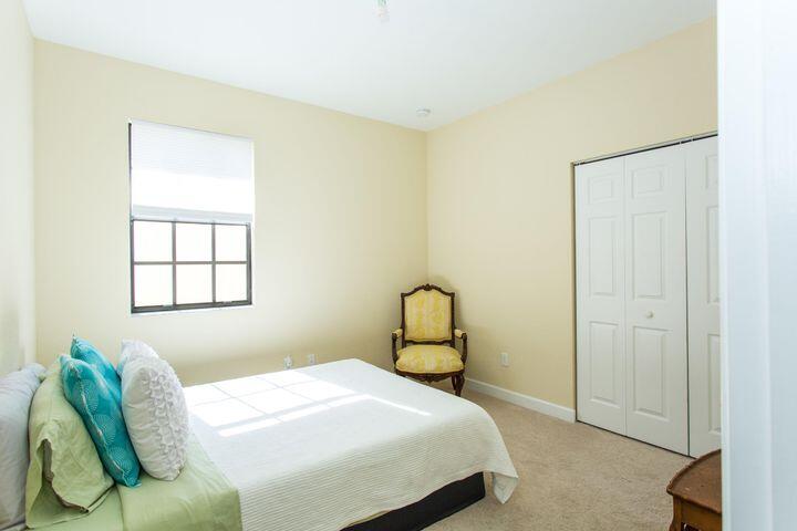 WELLINGTON PARC - Residential Lease