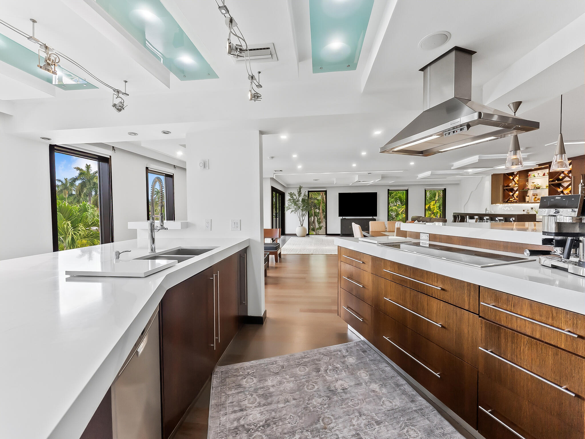 76 ISLE OF VENICE CO-OP - Residential