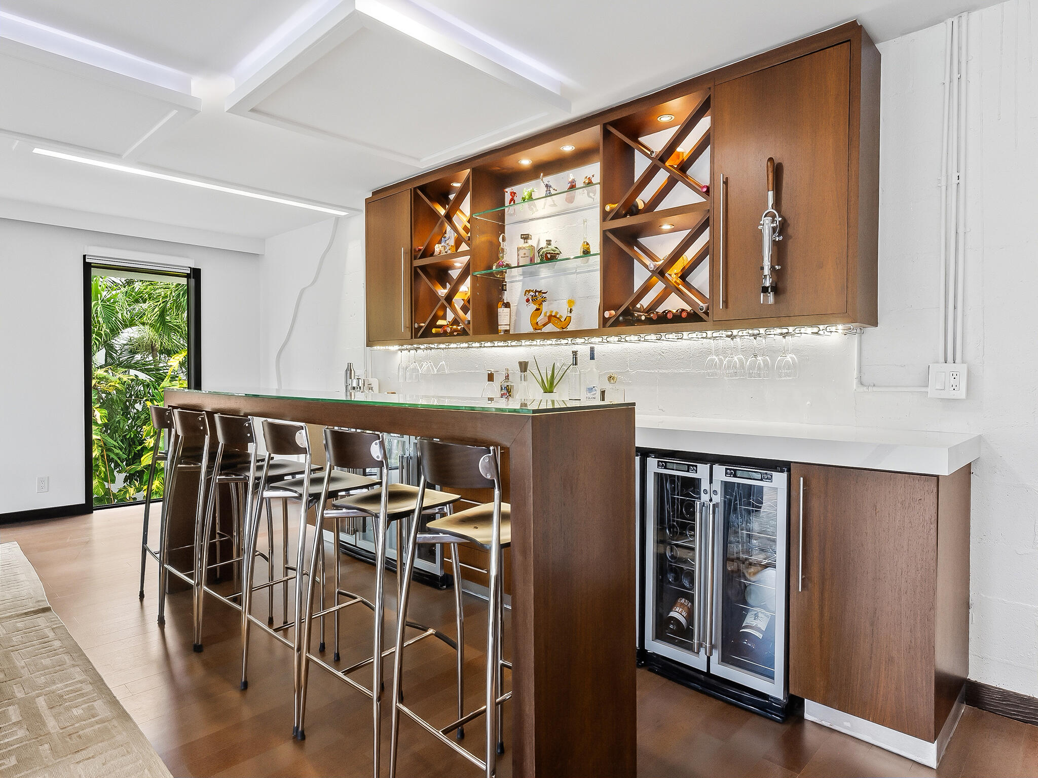 76 ISLE OF VENICE CO-OP - Residential