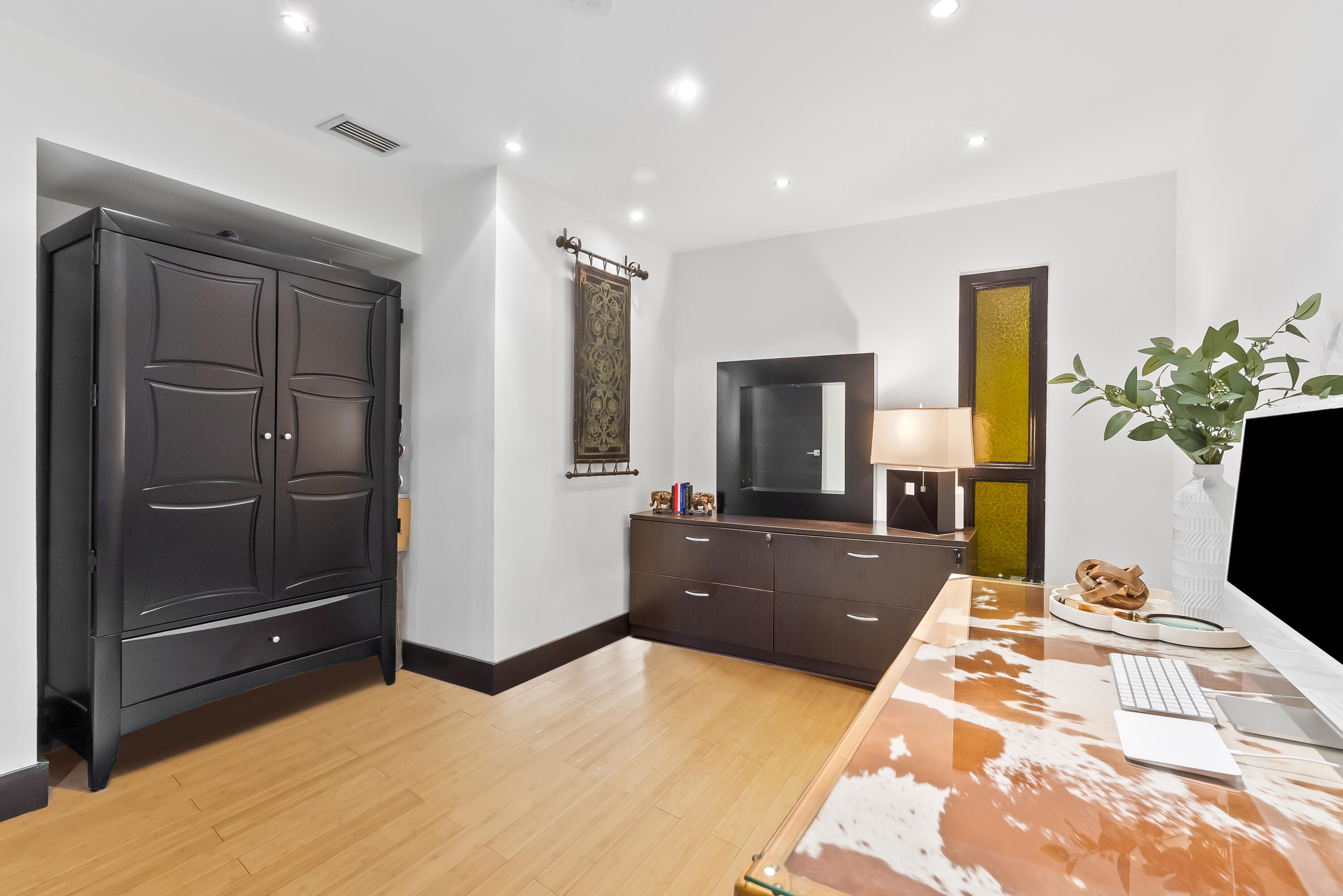 76 ISLE OF VENICE CO-OP - Residential