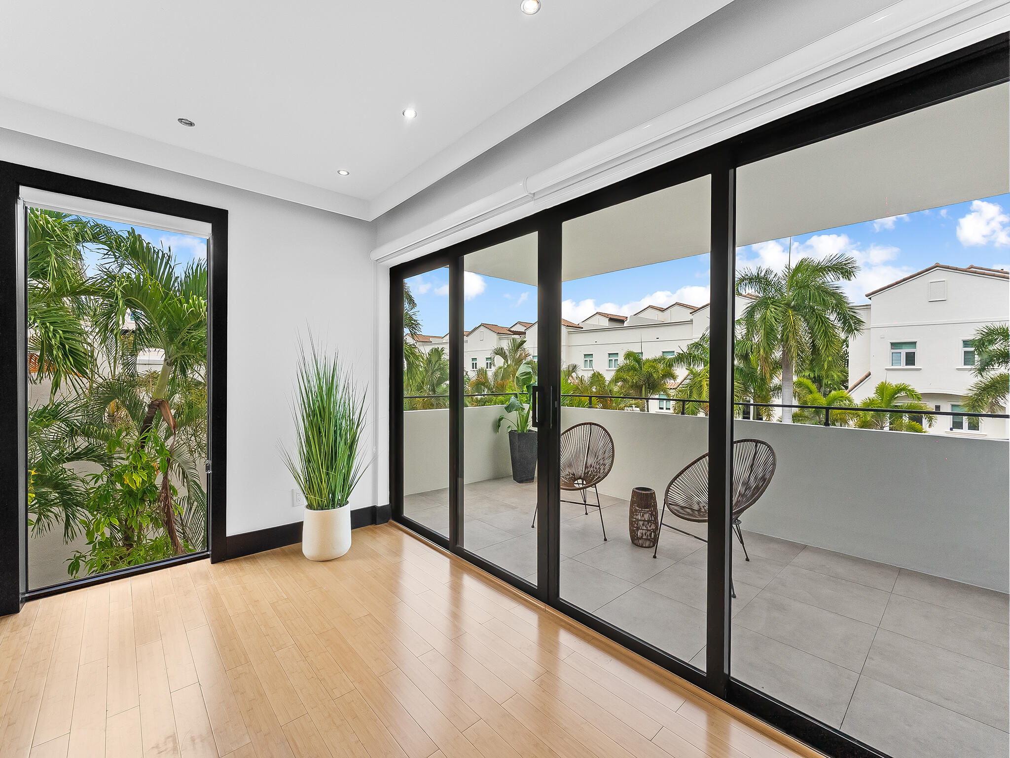 76 ISLE OF VENICE CO-OP - Residential