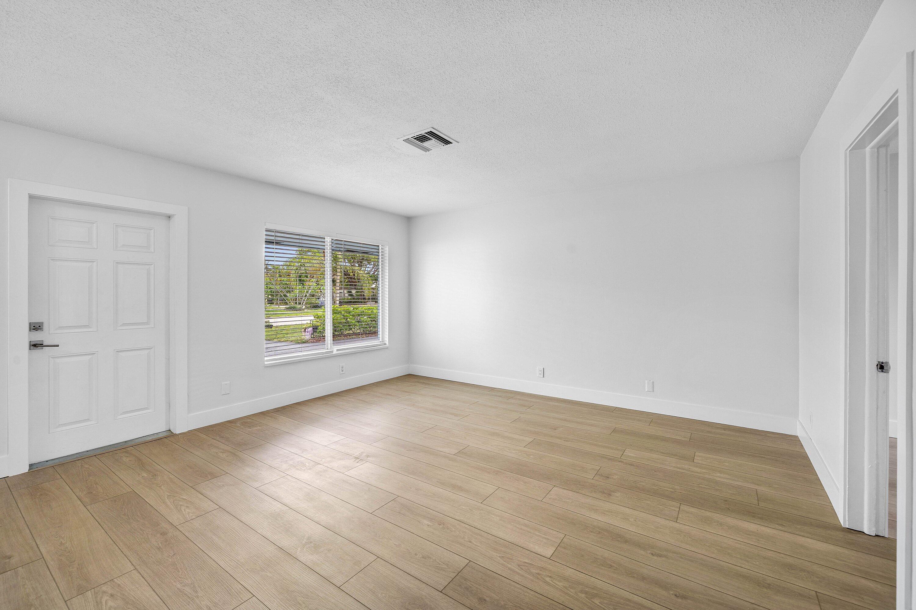 BOCA WOODS - Residential Lease