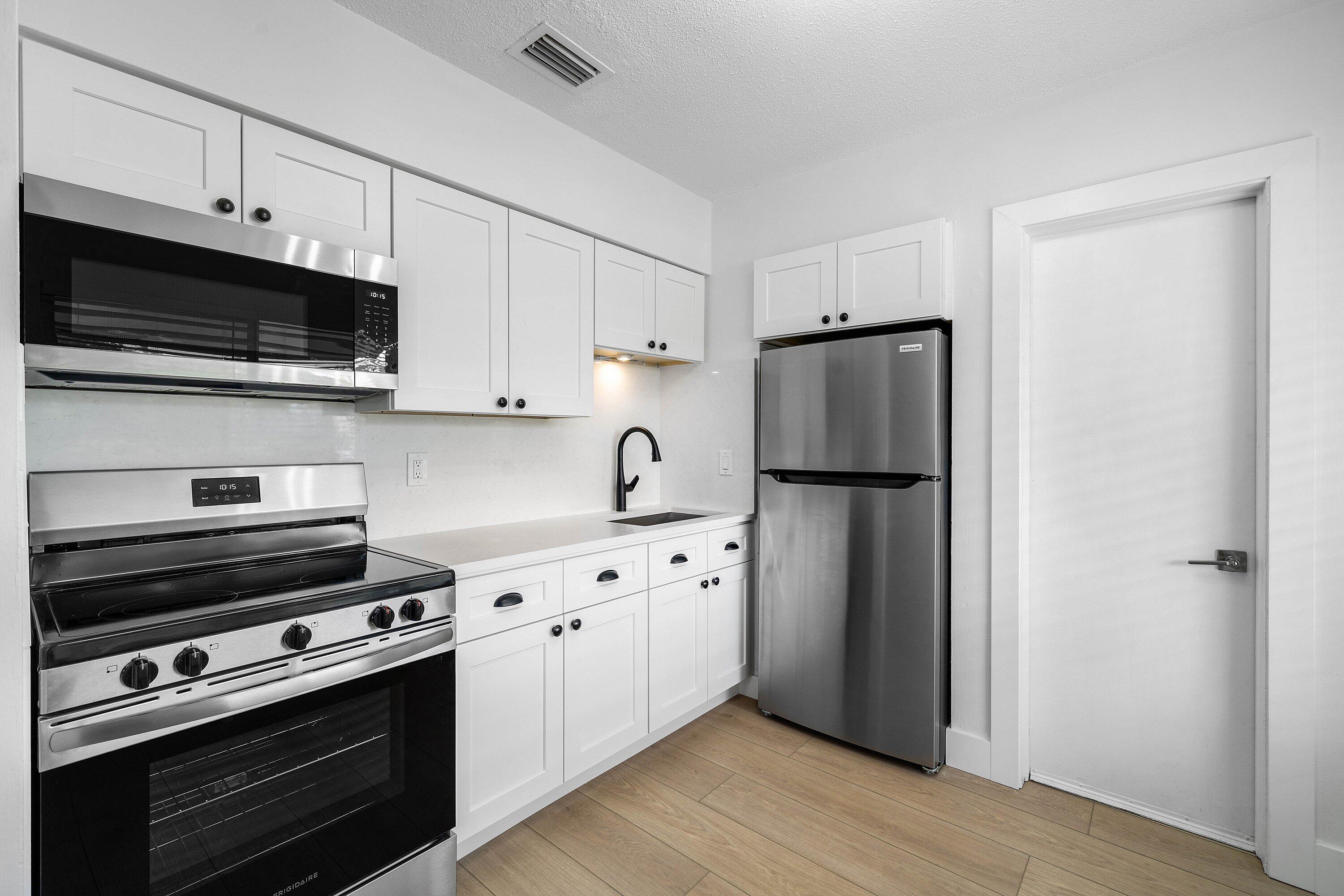 BOCA WOODS - Residential Lease