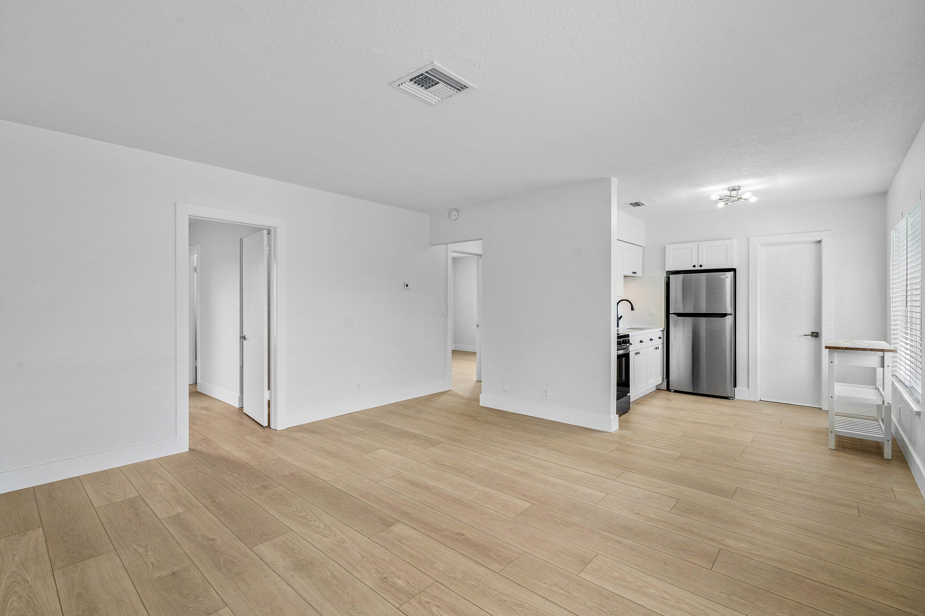 BOCA WOODS - Residential Lease