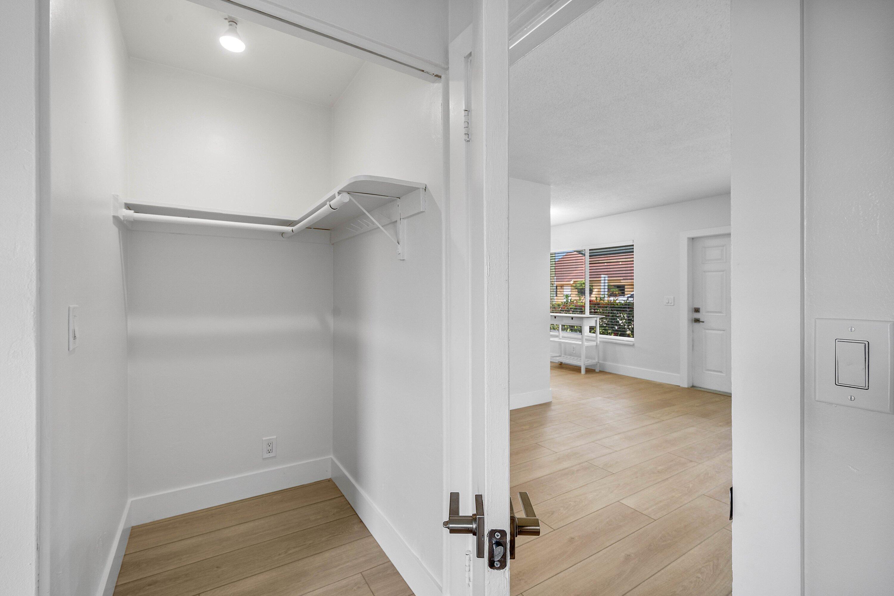 BOCA WOODS - Residential Lease