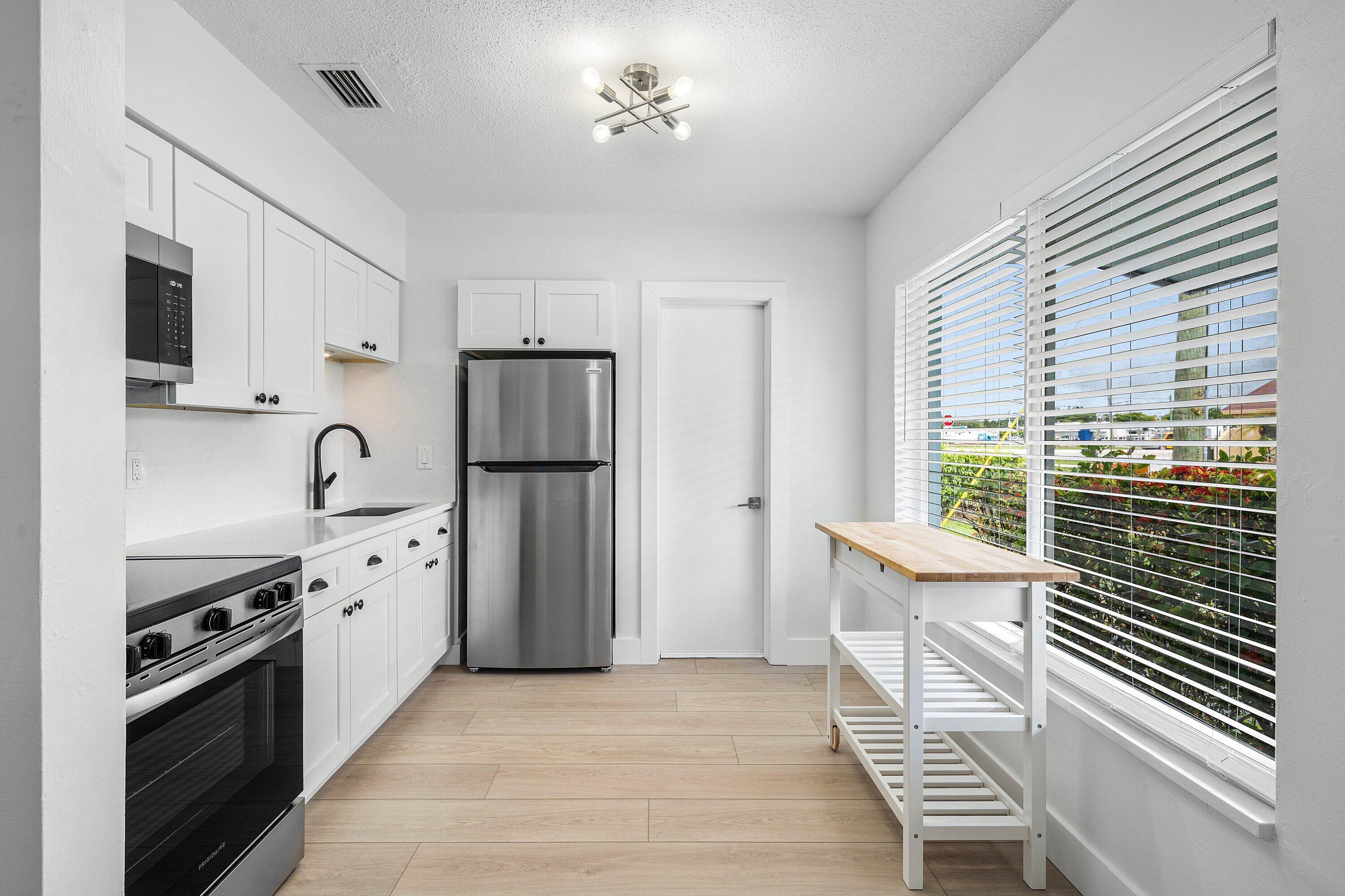 BOCA WOODS - Residential Lease