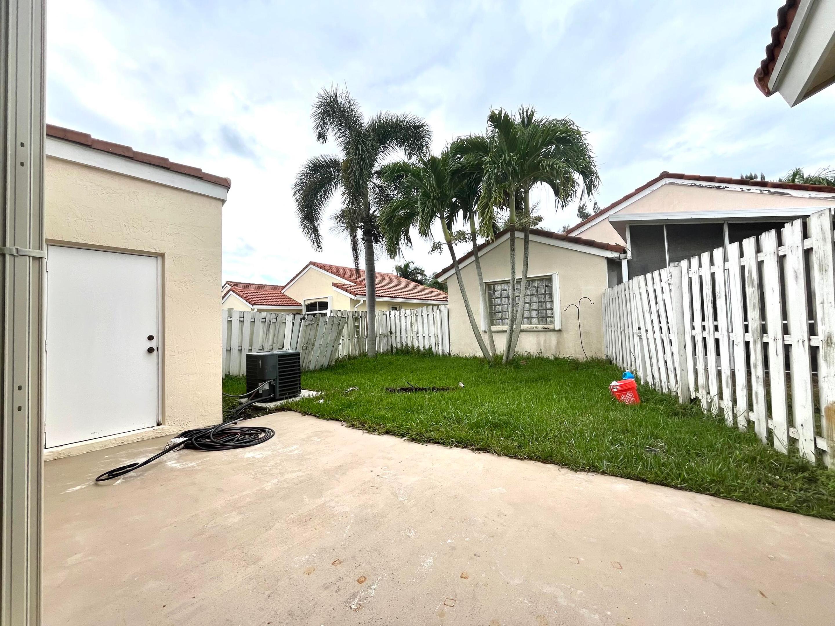 LAKE CHARLESTON TR G 2 - Residential Lease