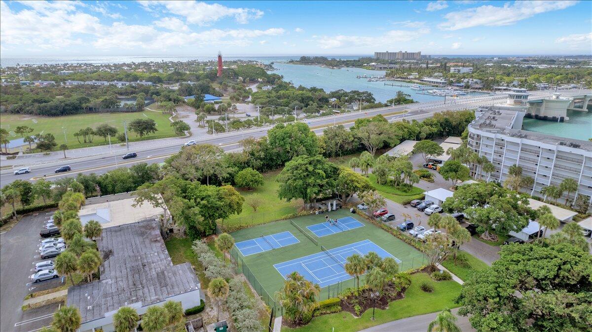 JUPITER COVE CONDO - Residential