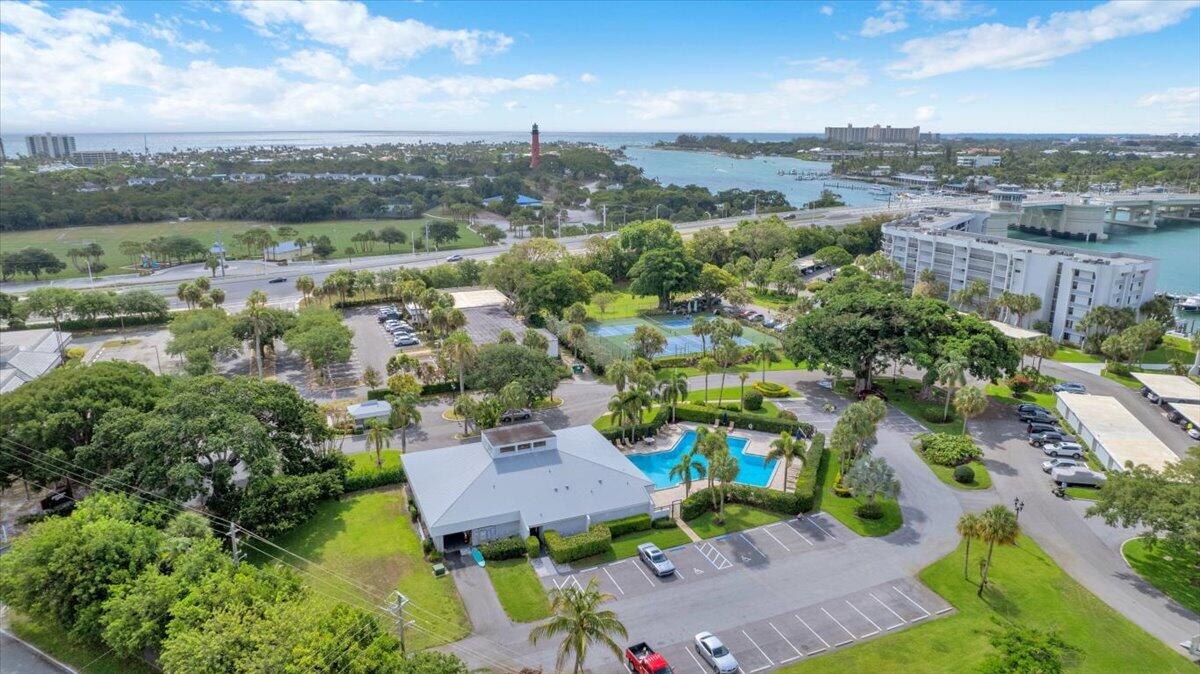 JUPITER COVE CONDO - Residential