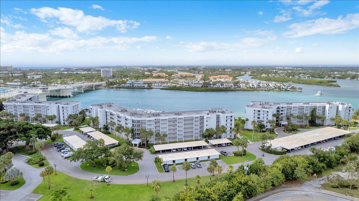 JUPITER COVE CONDO - Residential